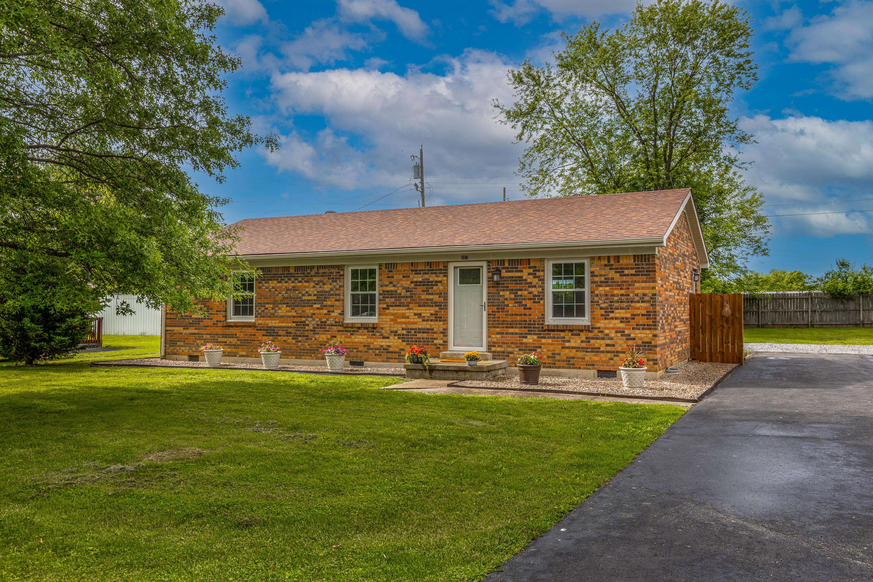 Danville, KY 40422,387 West Ila Avenue