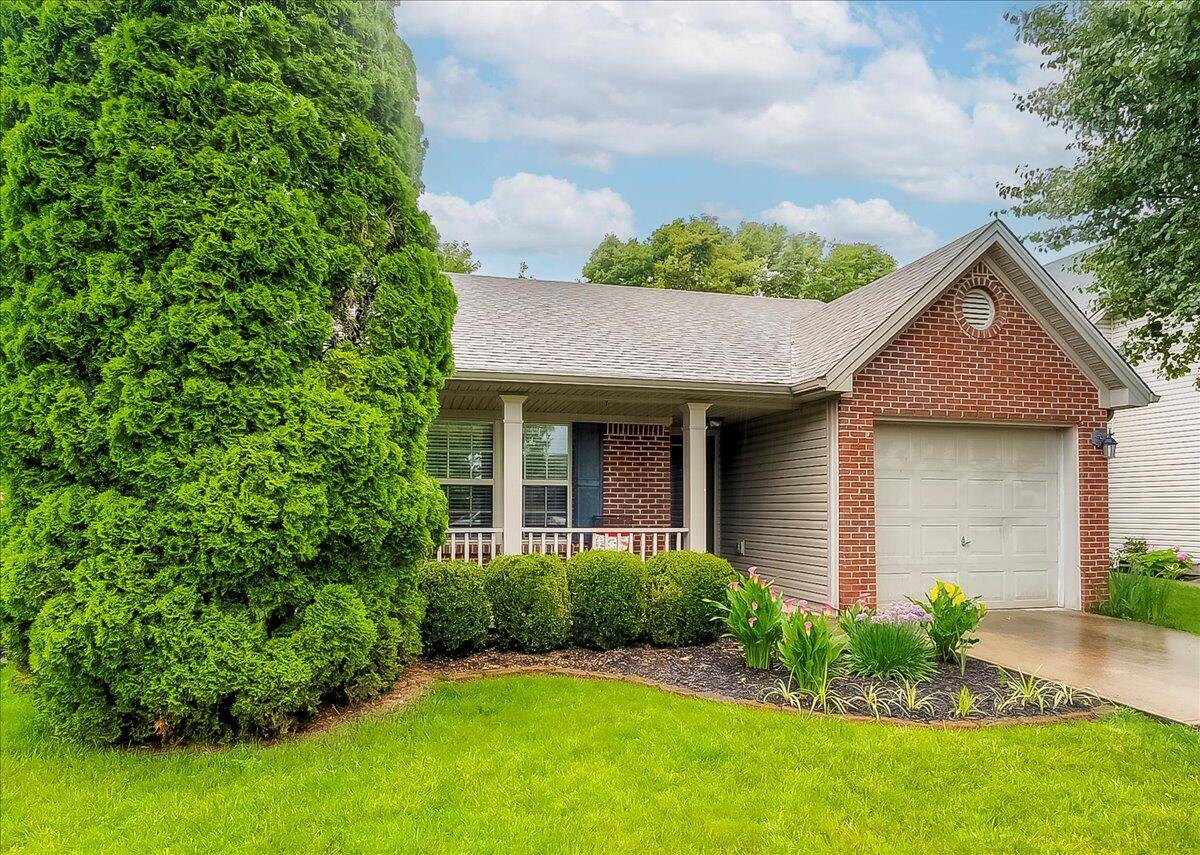 Lexington, KY 40511,992 Winding Oak Trail