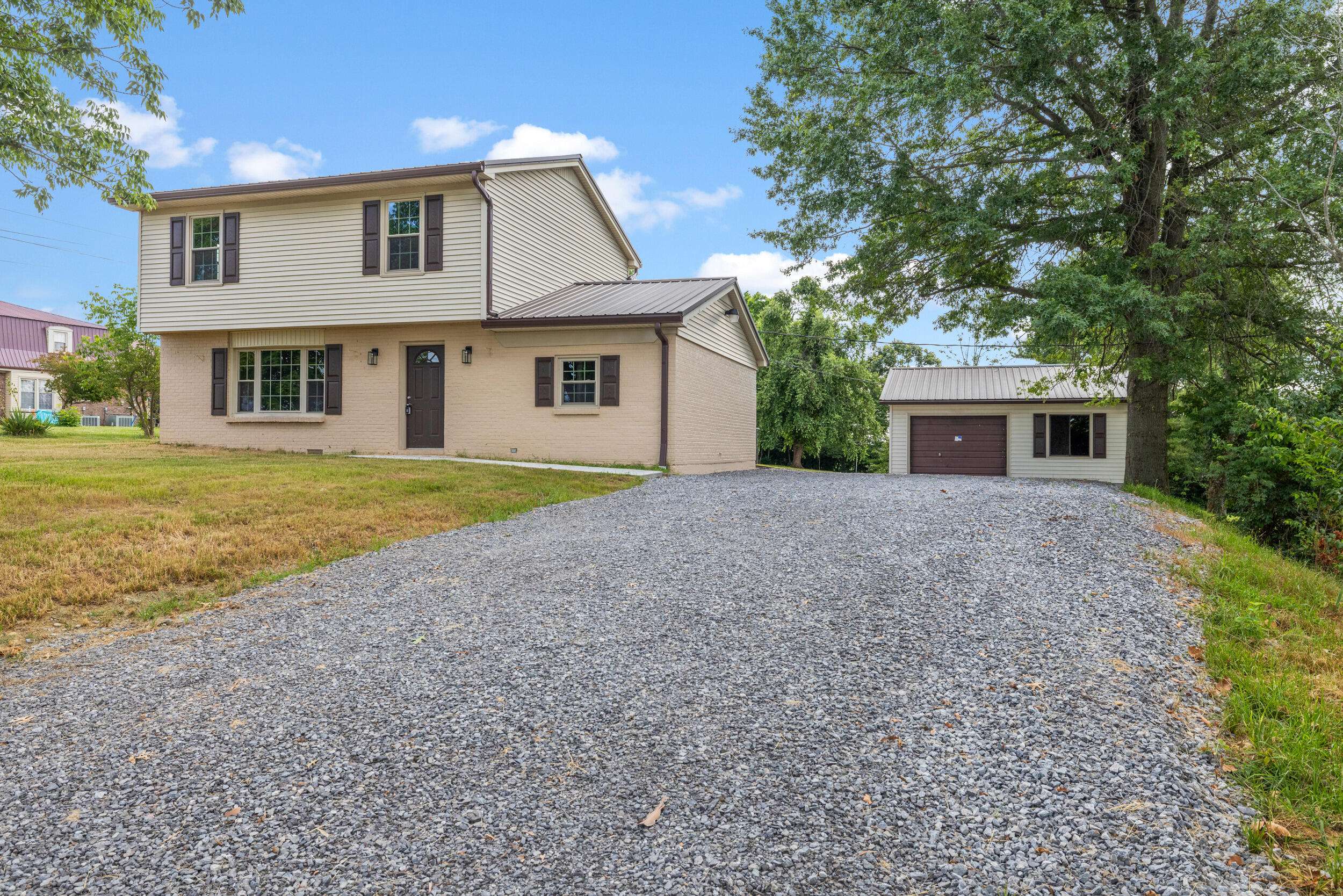 Harrodsburg, KY 40330,1630 Louisville Road