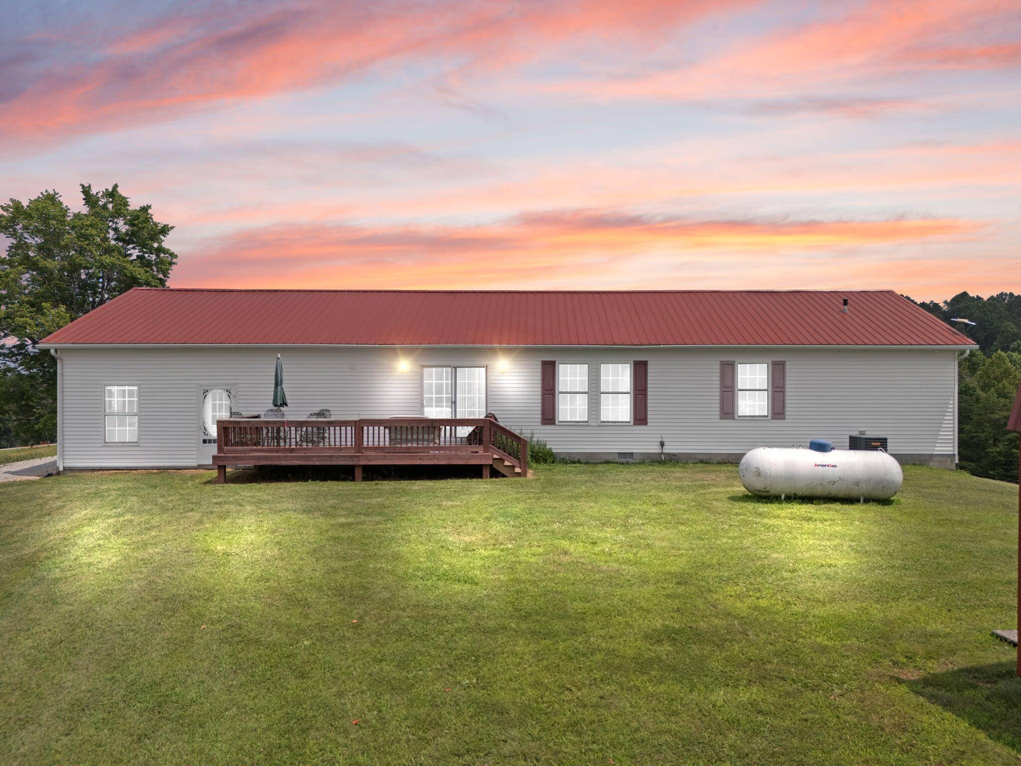 Morehead, KY 40351,215 Crisp Road