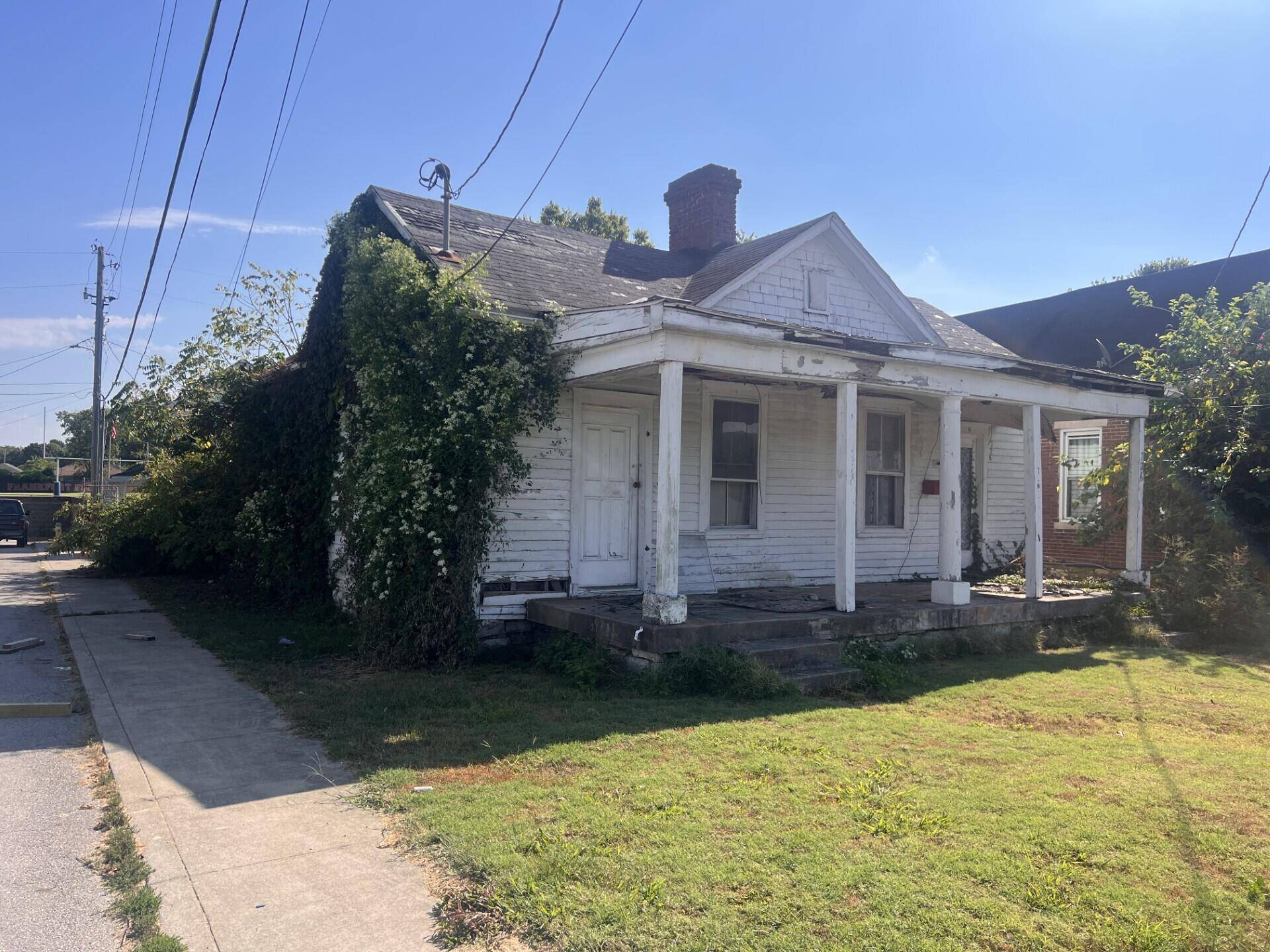 Frankfort, KY 40601,726 Benson Avenue