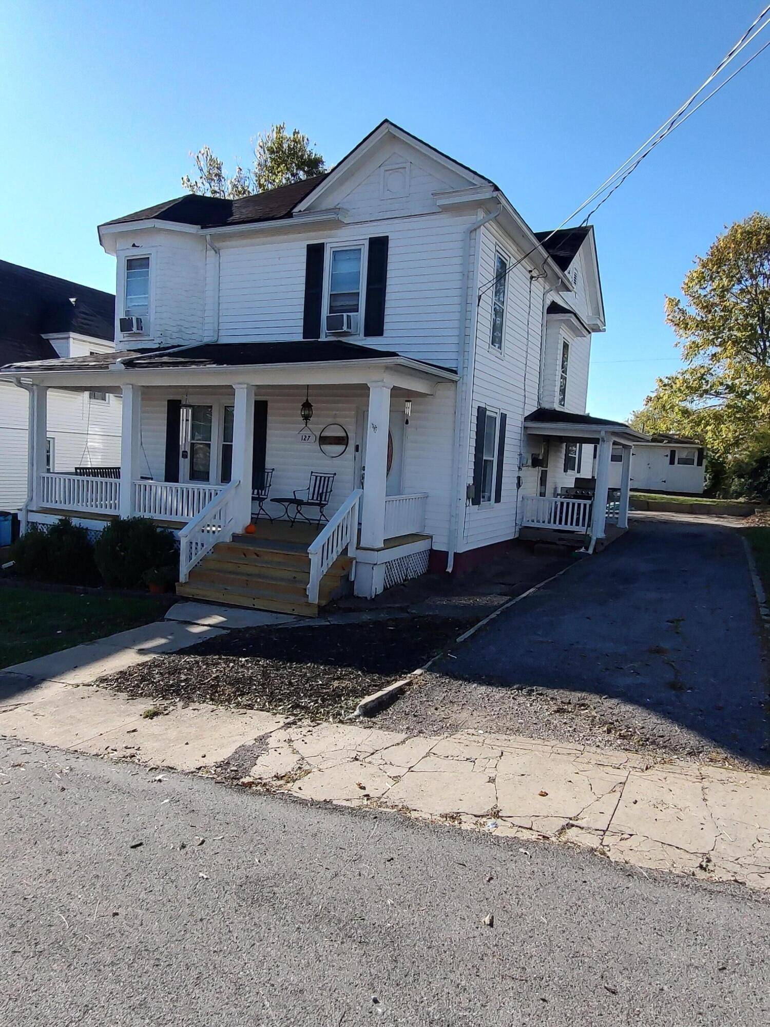 Flemingsburg, KY 41041,127 Mills Avenue