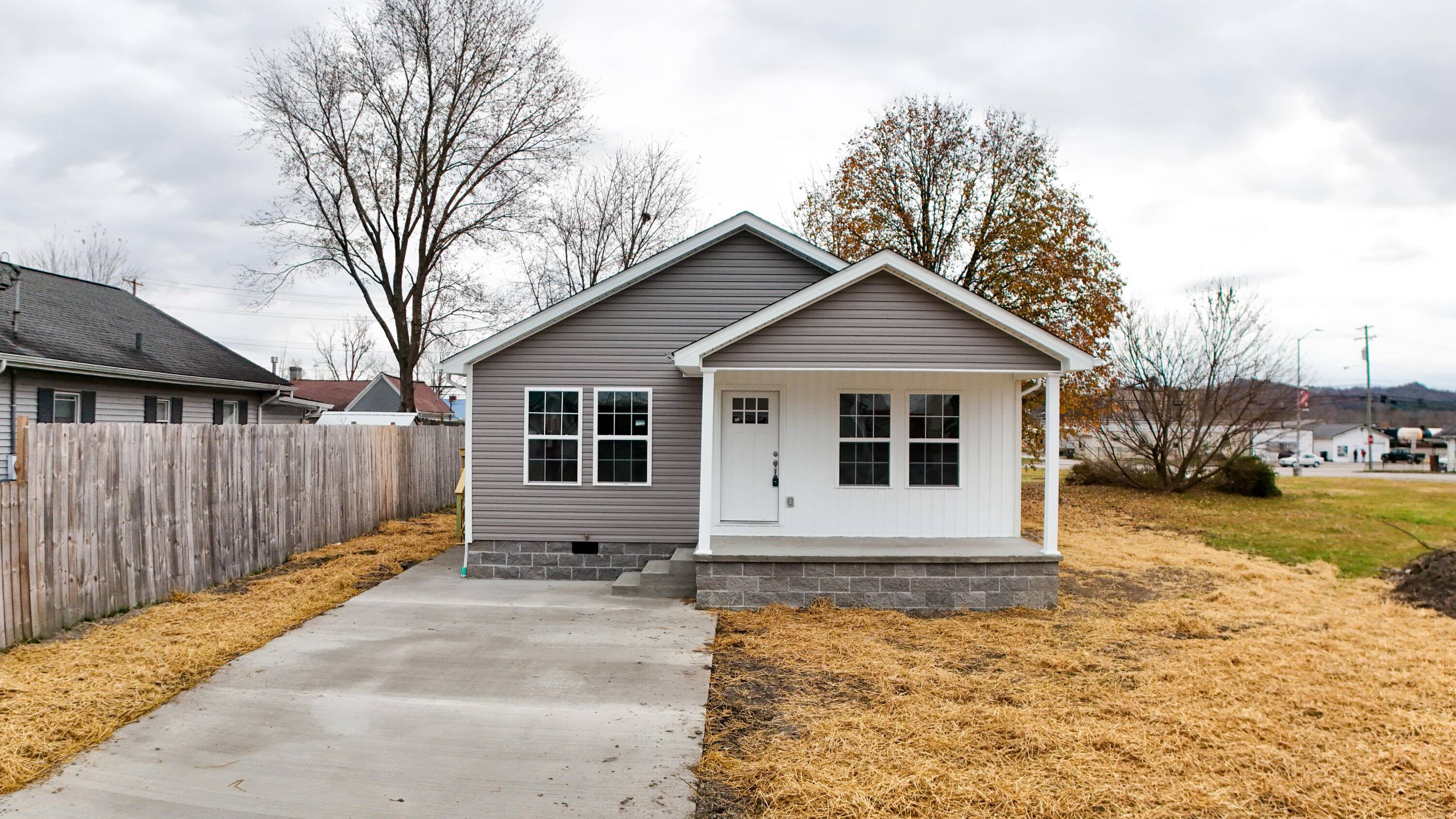 Corbin, KY 40701,1913 S Kentucky Avenue