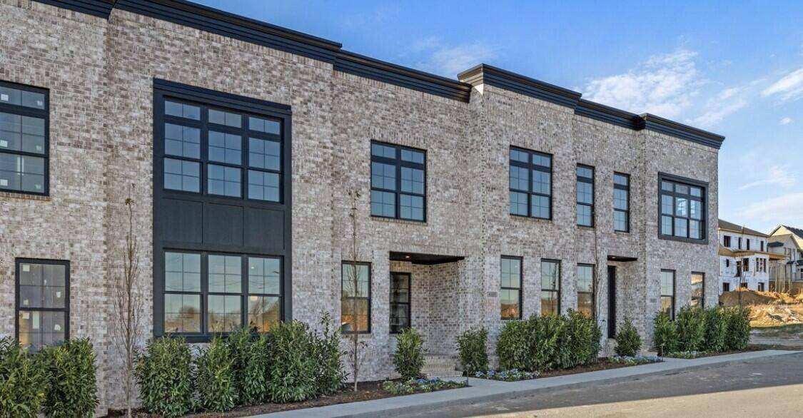 Lexington, KY 40513,4167 Cocos Way