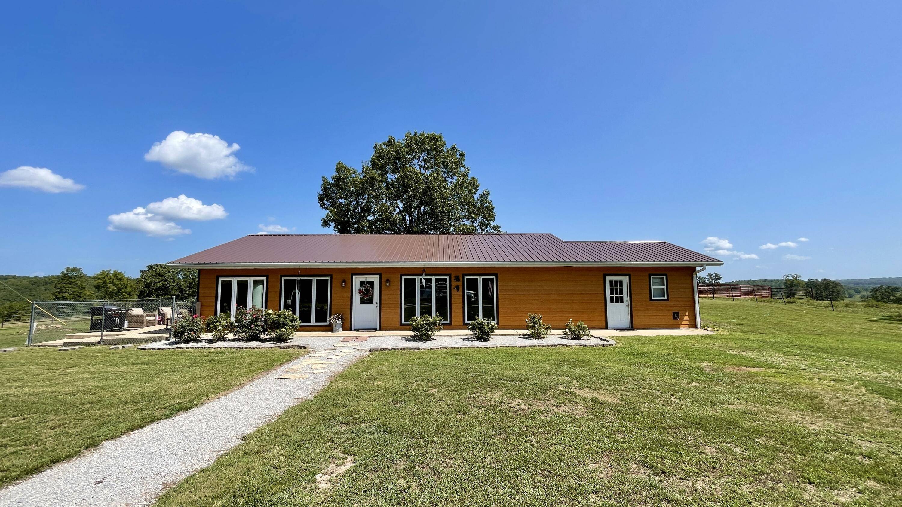 Theodosia, MO 65761,965 County Road 881