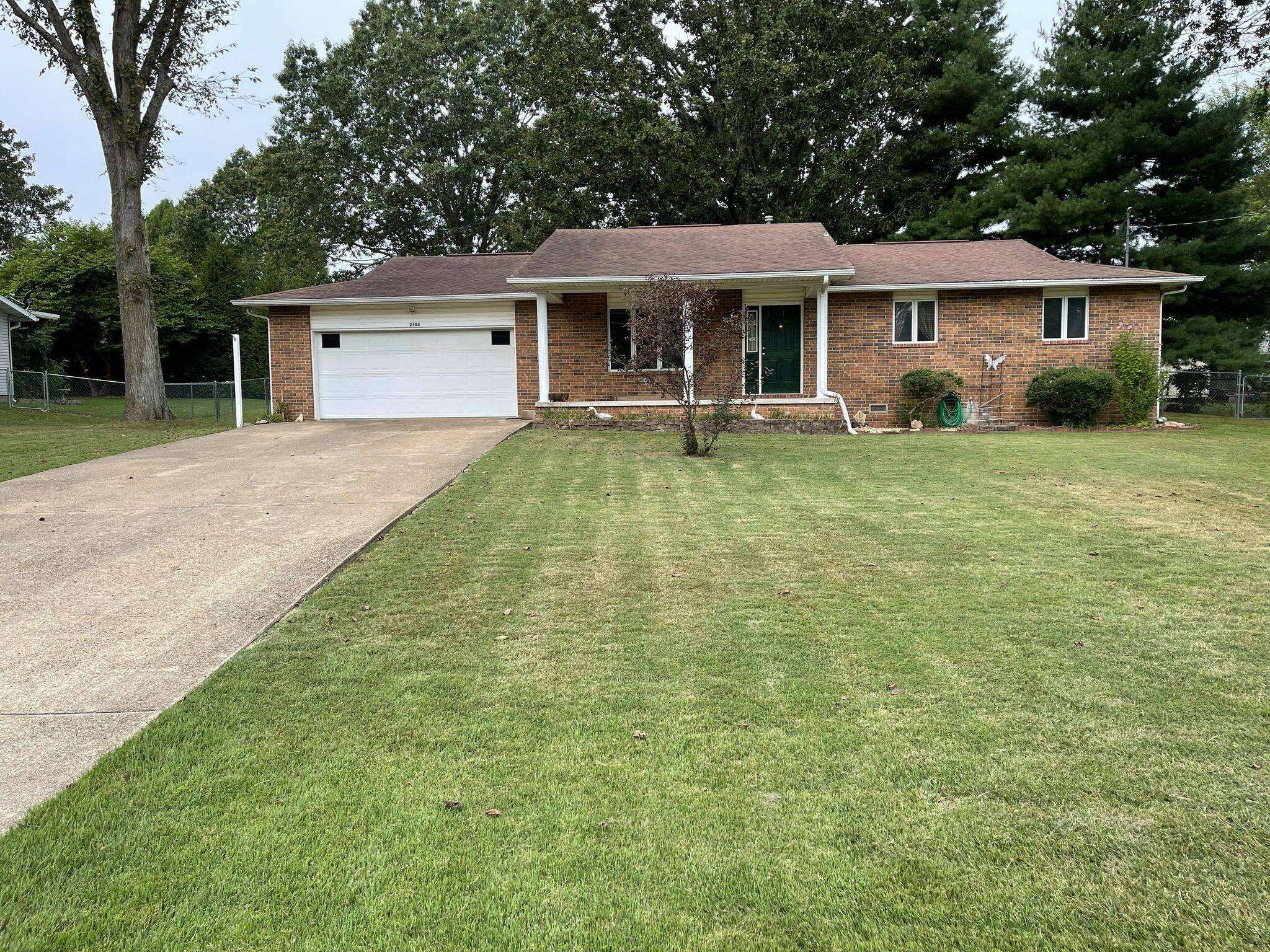 Ava, MO 65608,2103 Oakridge Drive