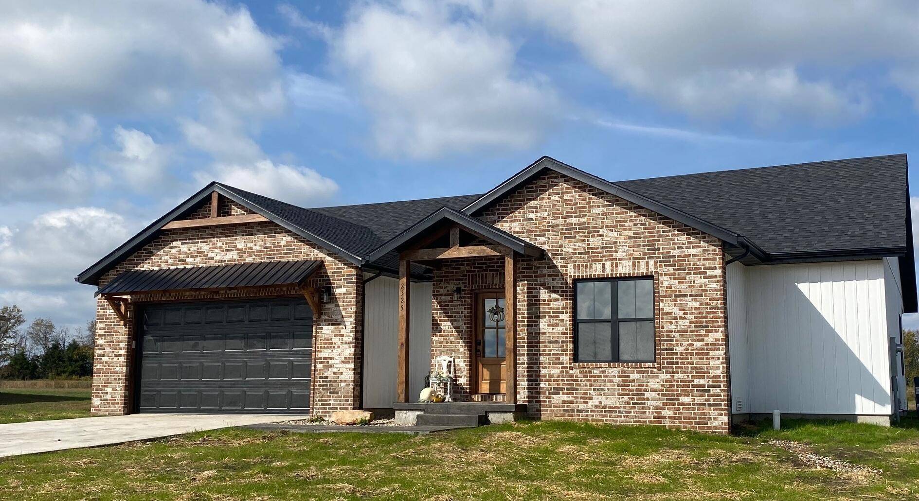 Bolivar, MO 65613,2325 S Sedona CT