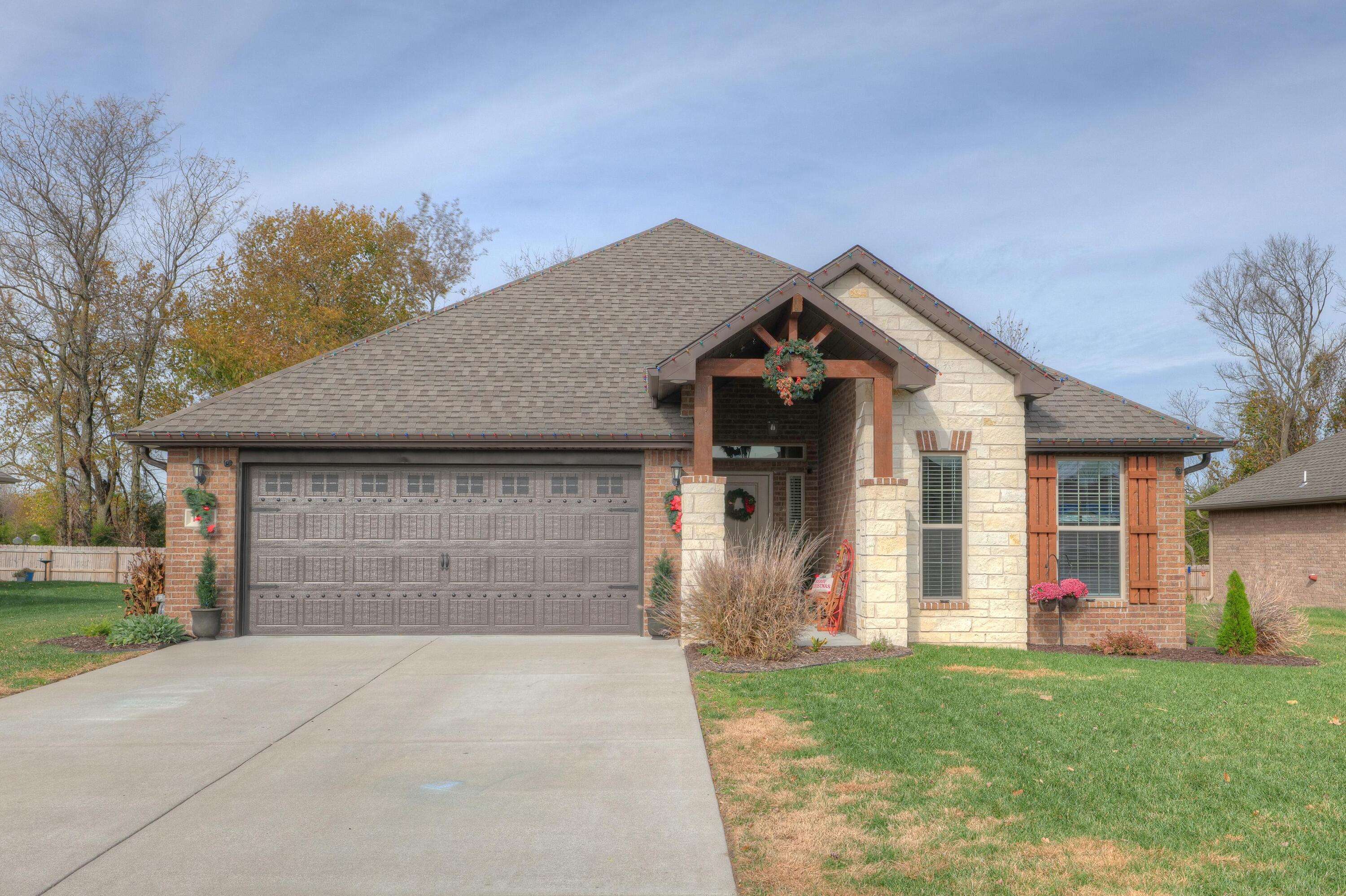 Webb City, MO 64870,1735 Kent DR