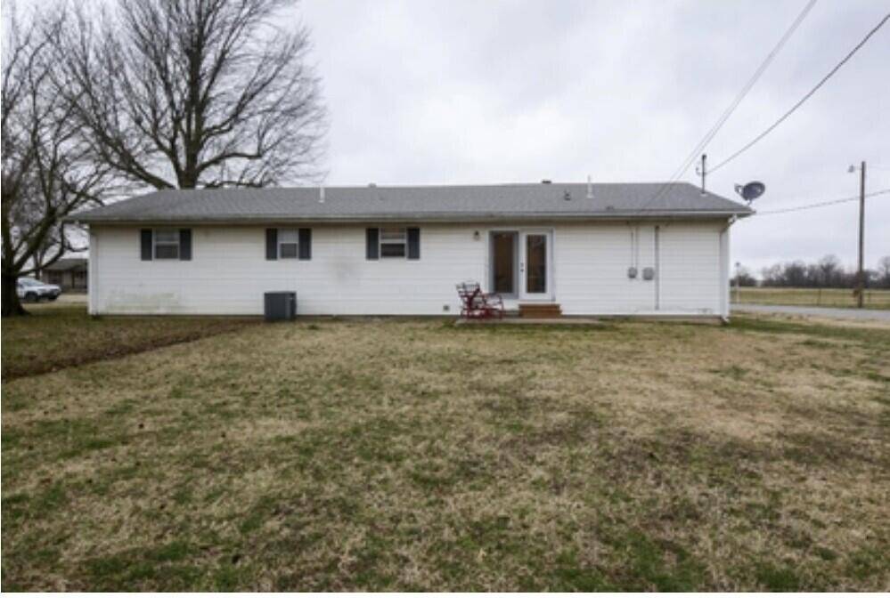 Wheaton, MO 64874,126 N Daniels Avenue