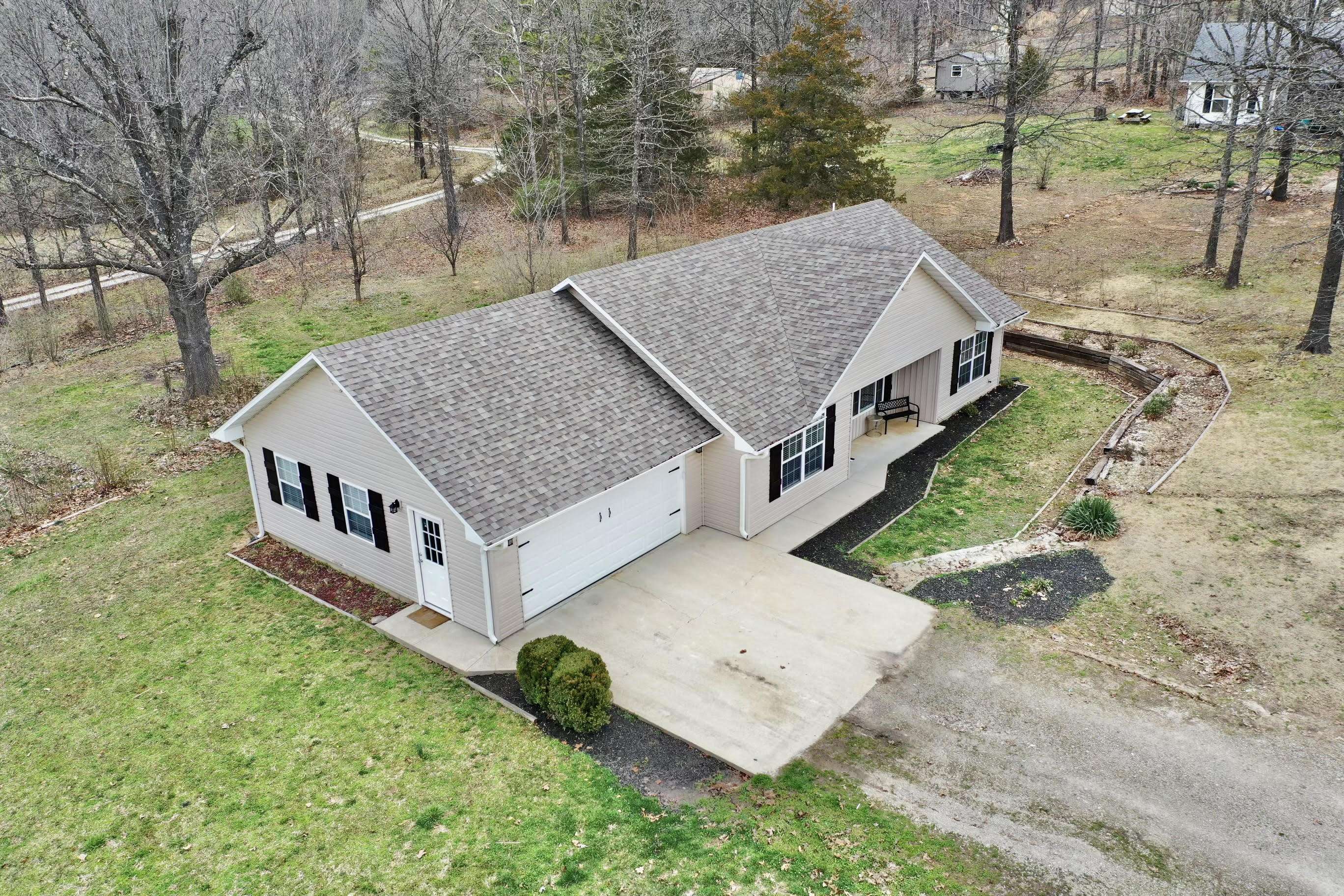 West Plains, MO 65775,5515 Private Road 1774