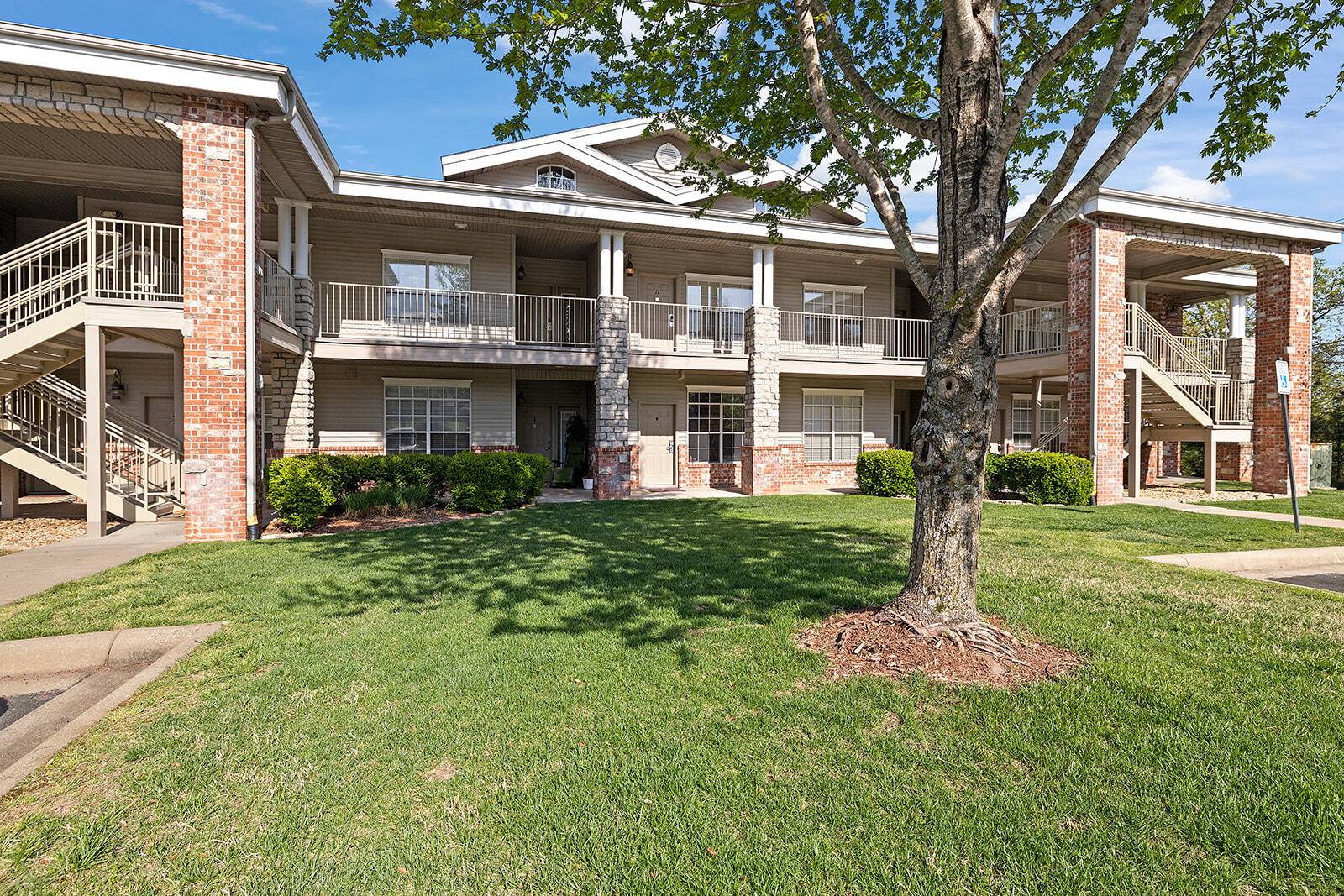 Branson, MO 65616,201 Golf View DR #10