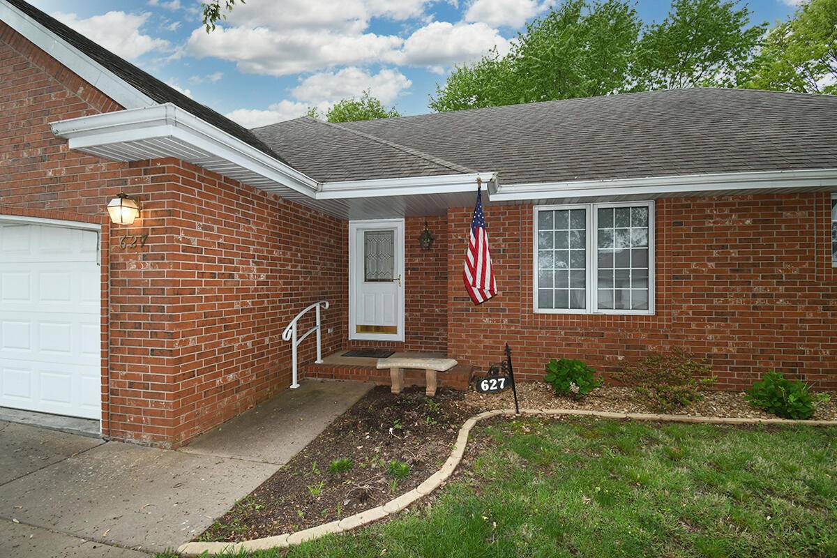 Republic, MO 65738,627 S Fountain AVE