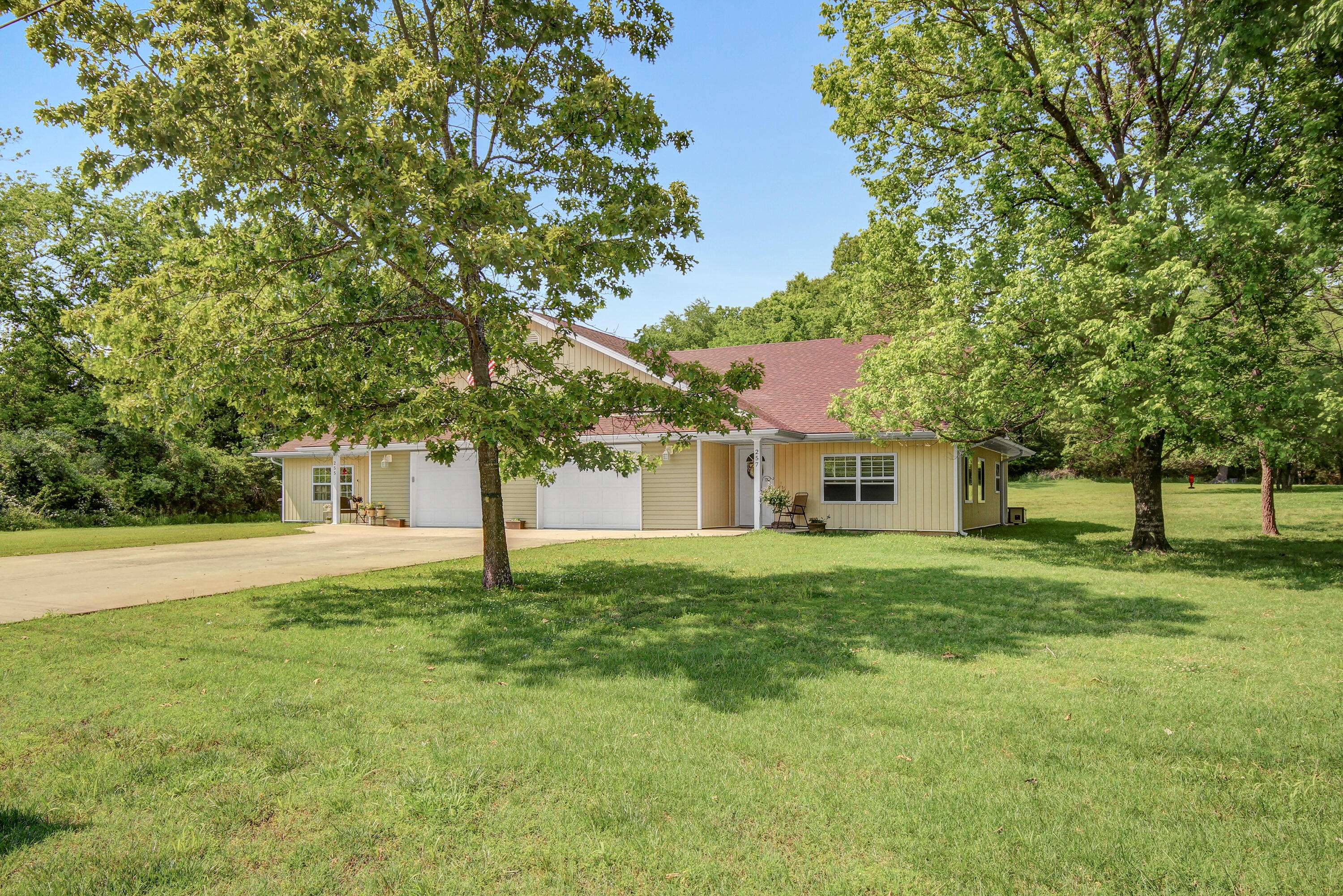 Forsyth, MO 65653,255-257 Curtis DR