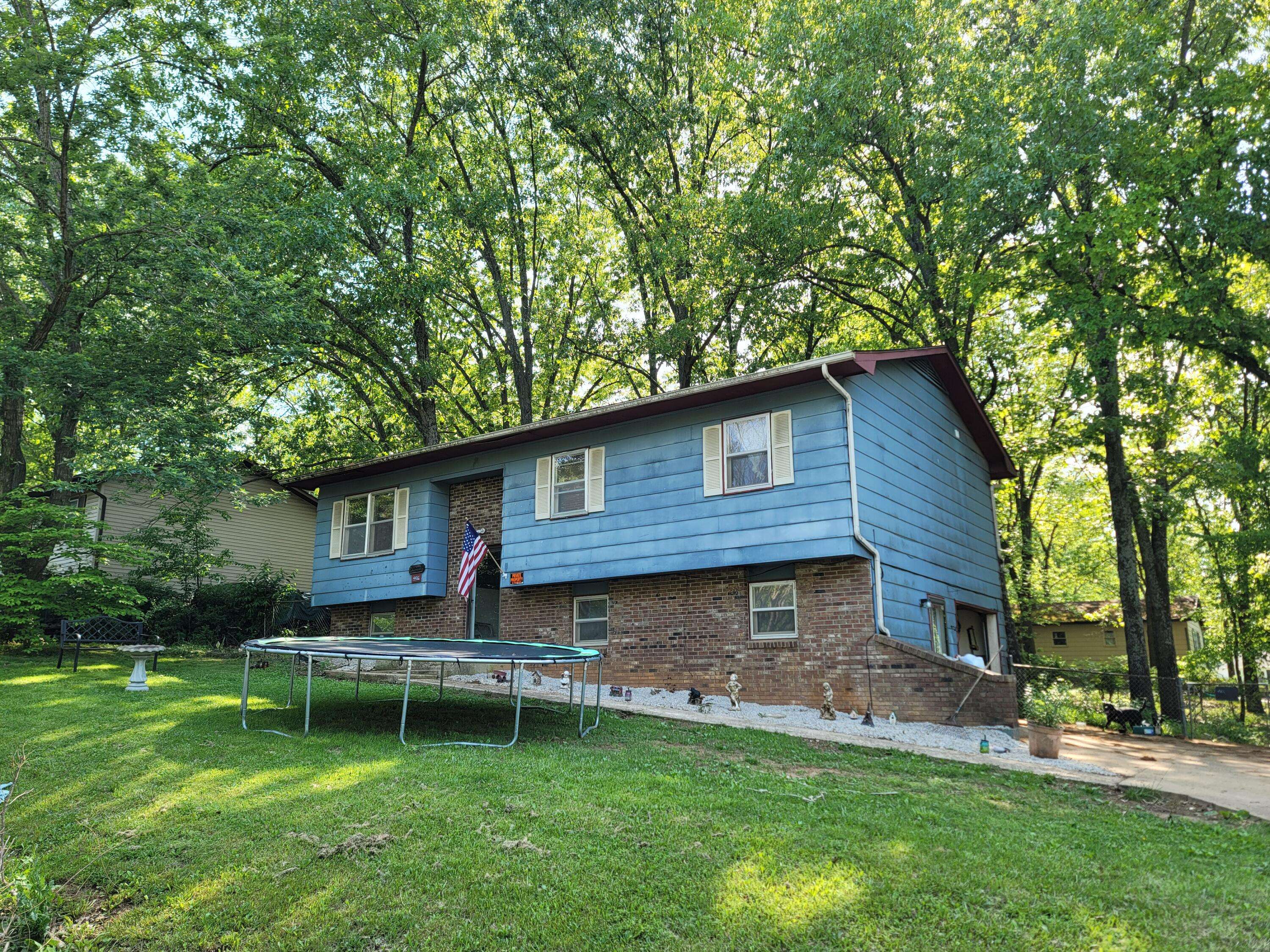 West Plains, MO 65775,2209 Lynn DR