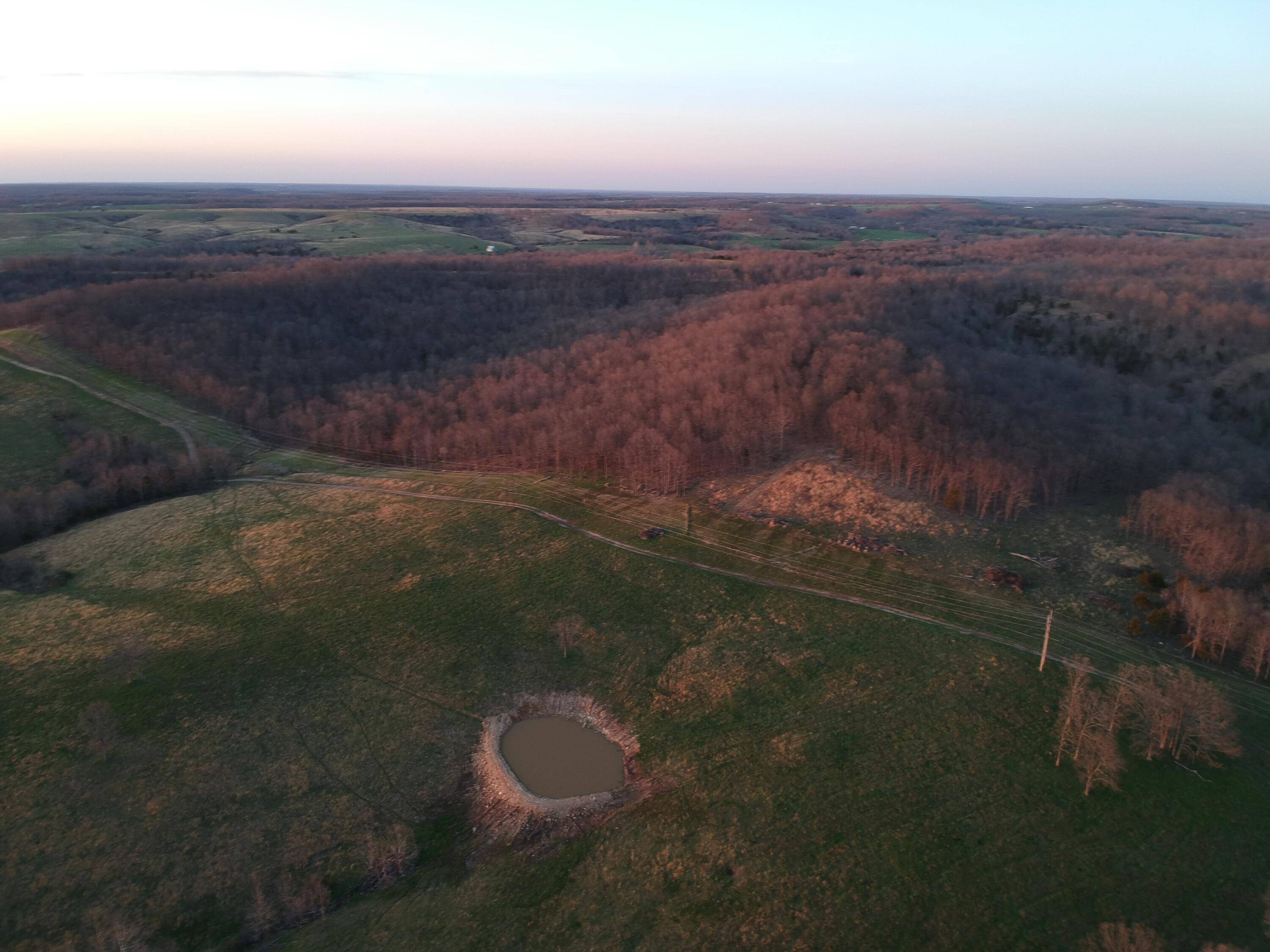 Seymour, MO 65746,000 Pleasant Hill RD