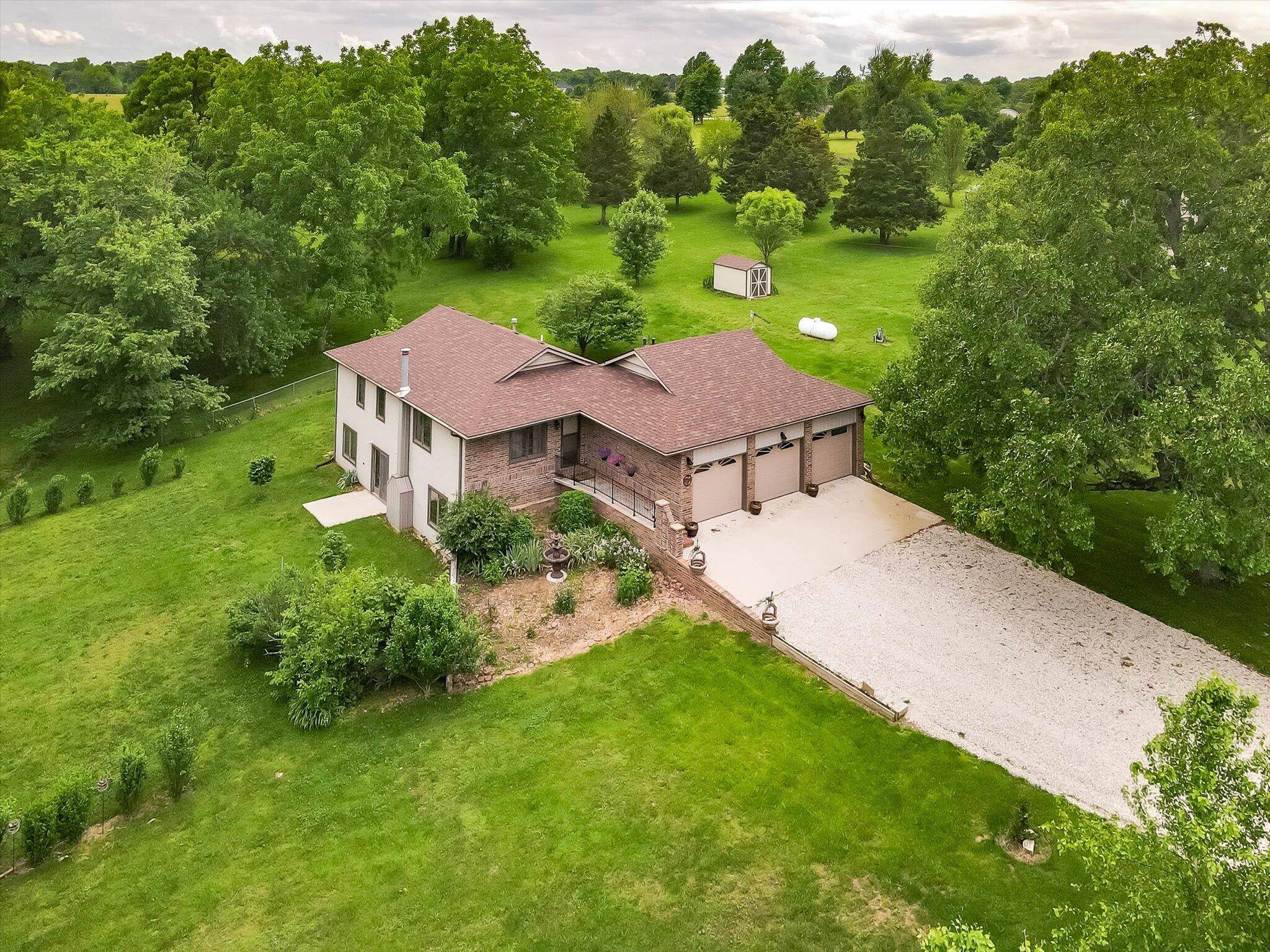Rogersville, MO 65742,93 Meadow Hill LN
