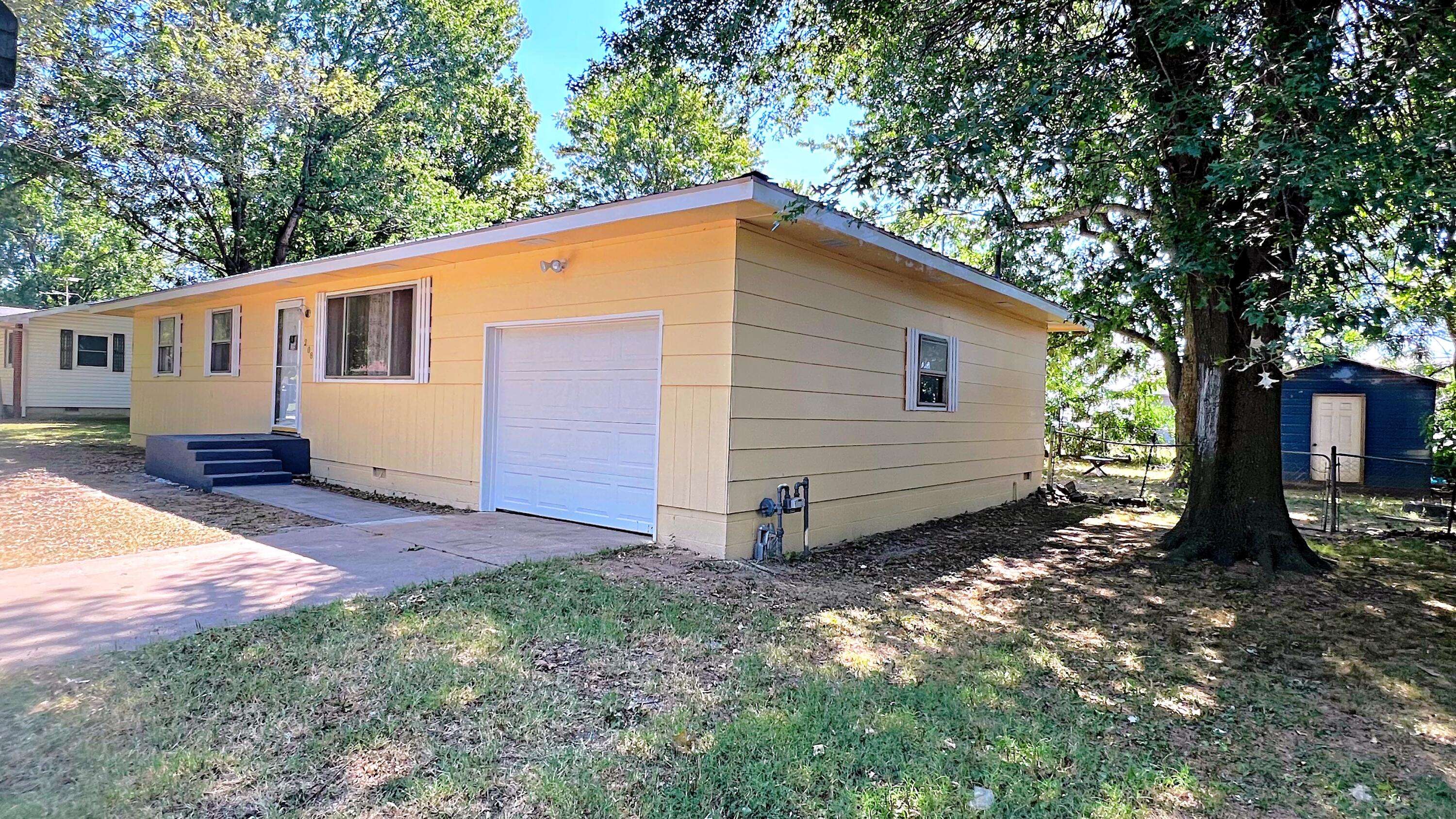 Purdy, MO 65734,208 Kay Avenue AVE