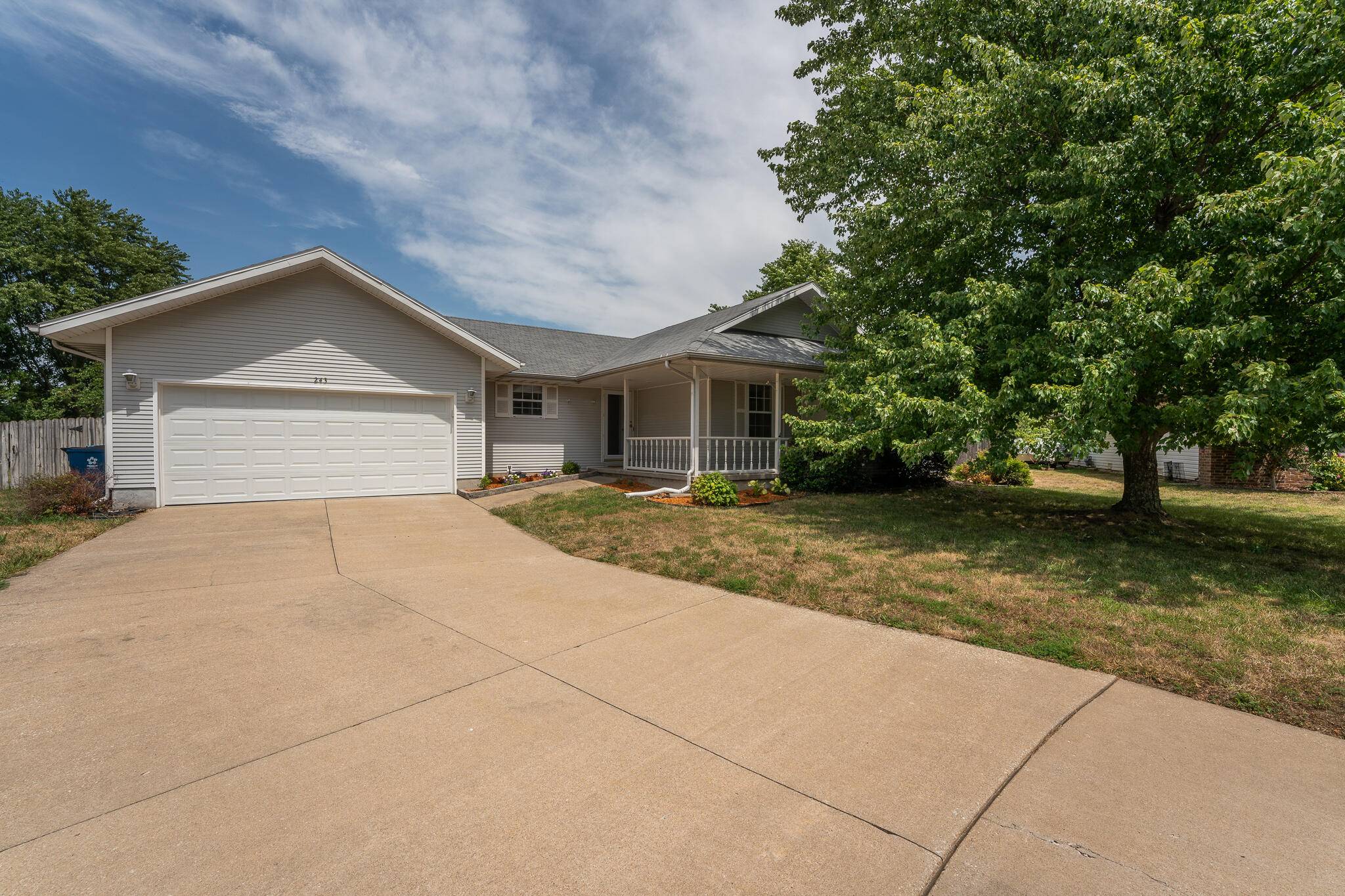 Springfield, MO 65802,243 S Holloway CT