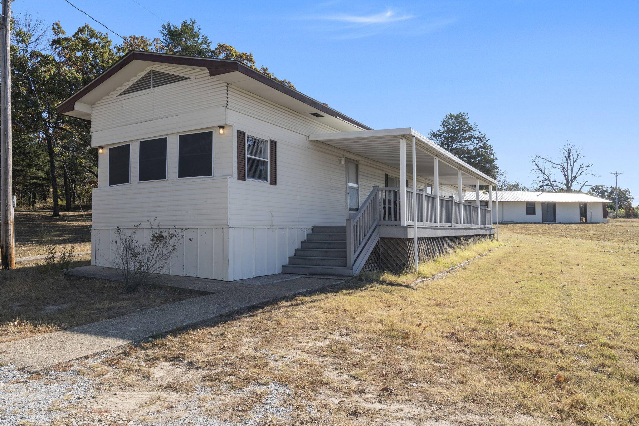 Theodosia, MO 65761,60 Partner LN