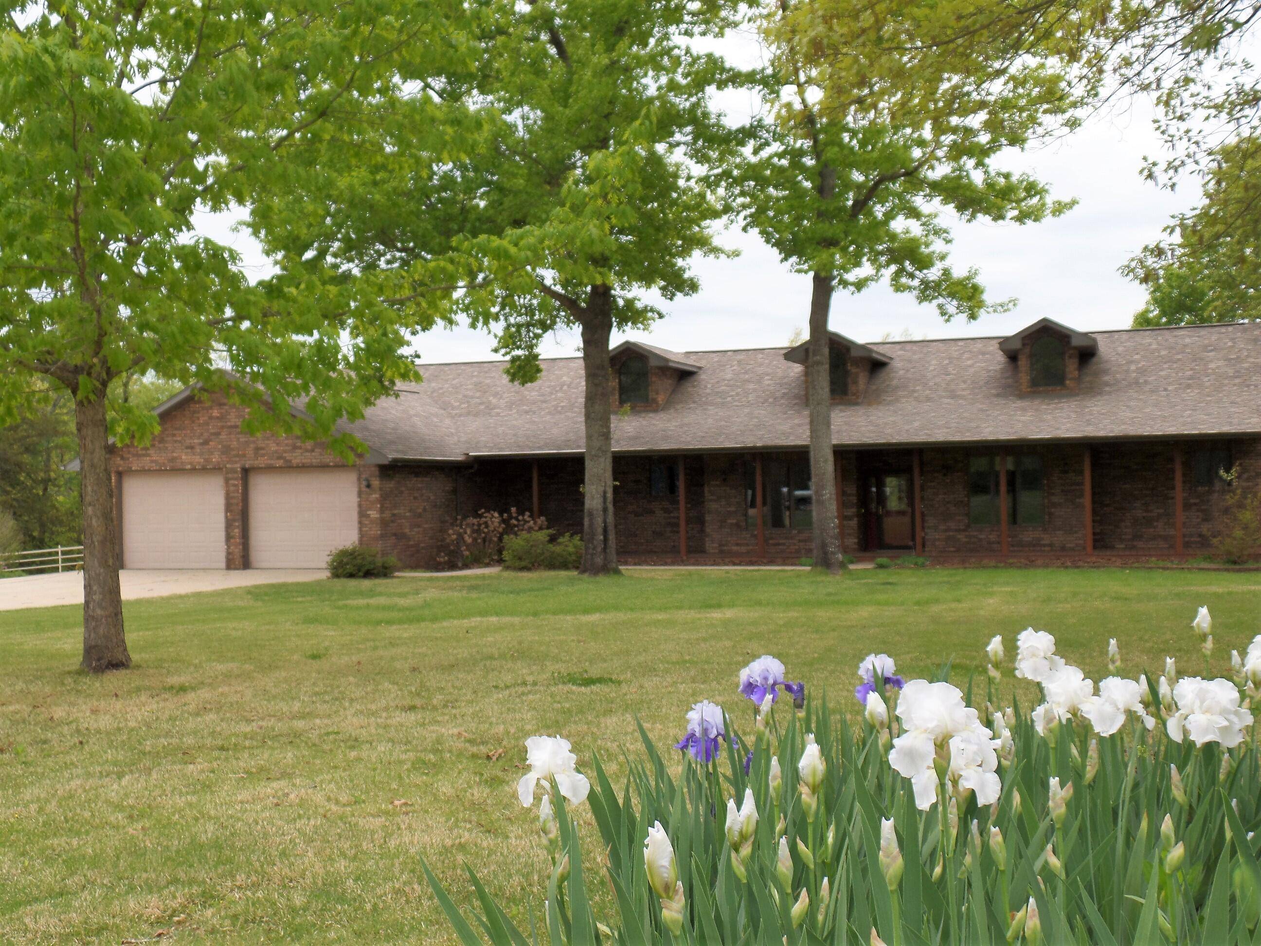 Cape Fair, MO 65624,345 Sundance RD