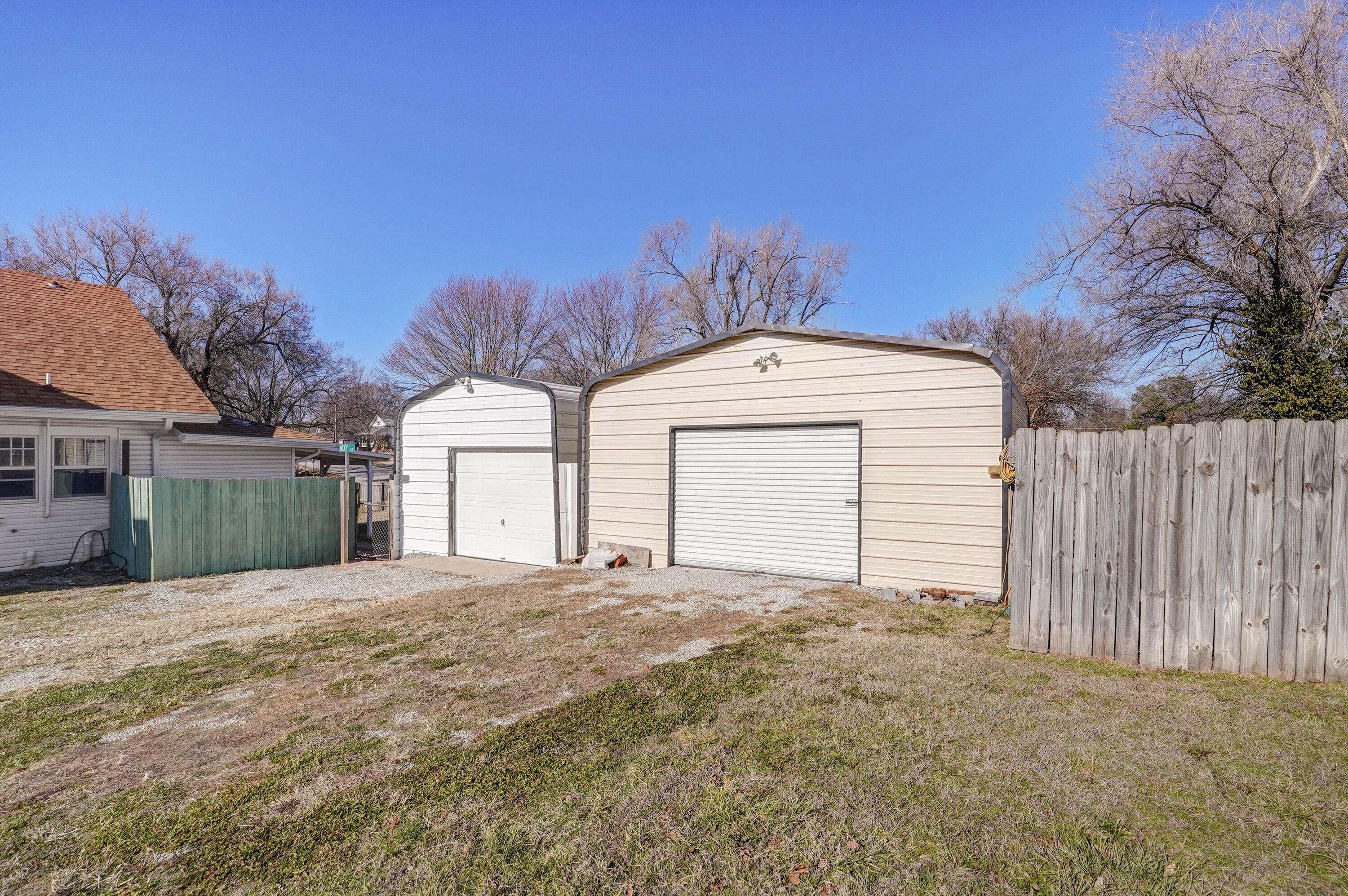 Miller, MO 65707,108 W Main ST
