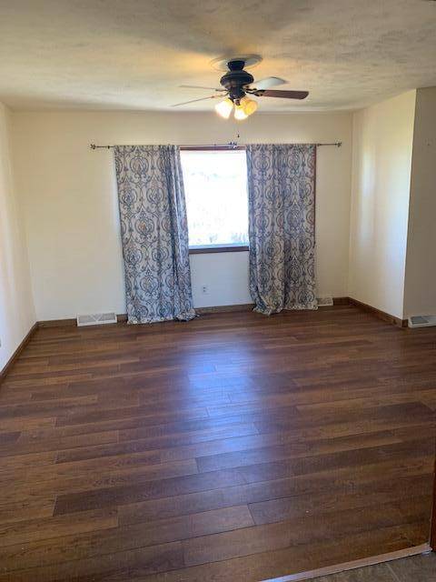 Seymour, MO 65746,615 N Diggins Main ST