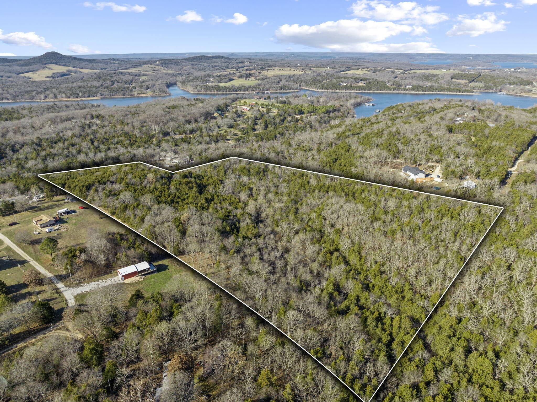 Lampe, MO 65681,2670 Nauvoo RD