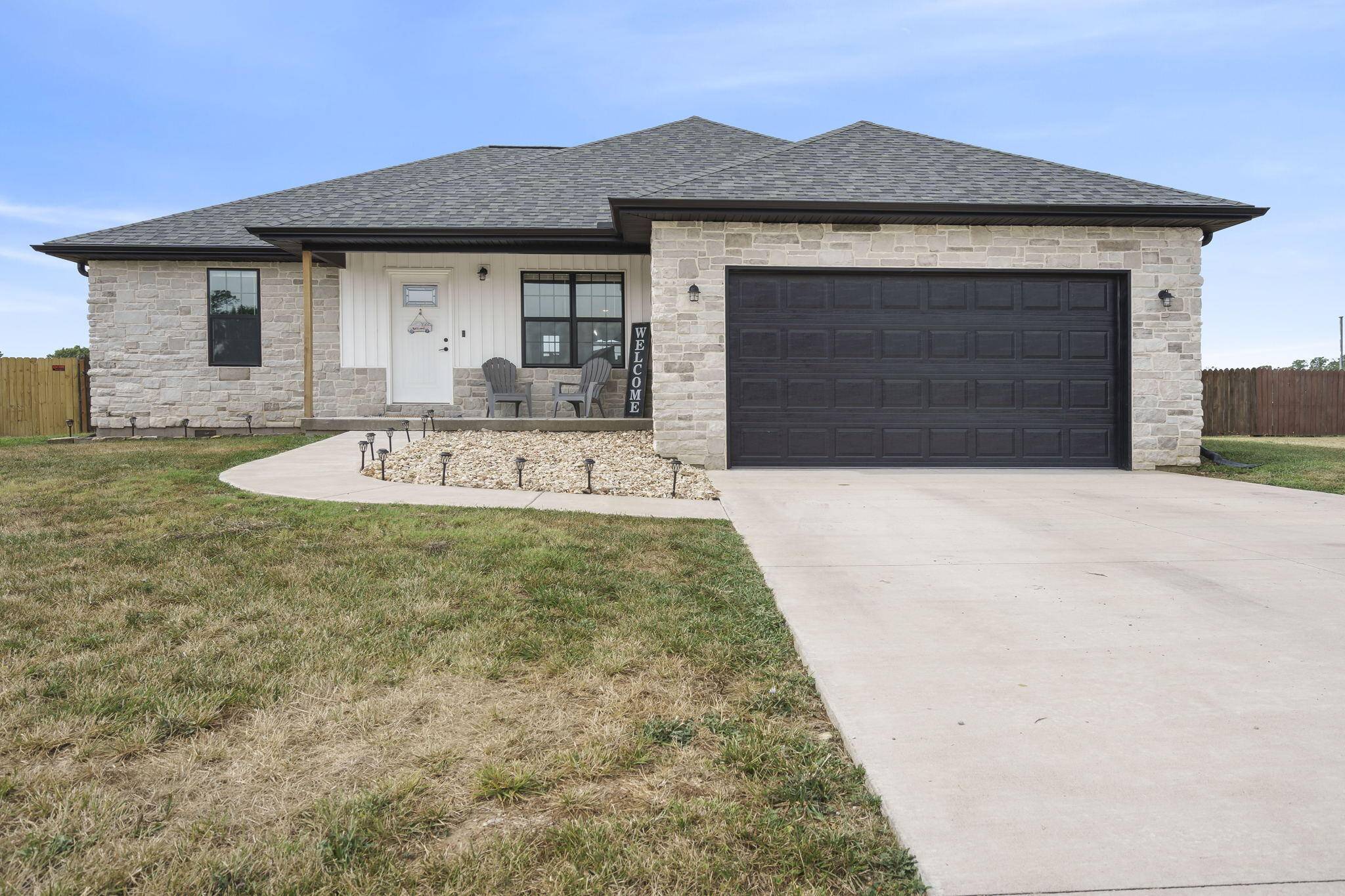 Reeds Spring, MO 65737,187 Leighs WAY