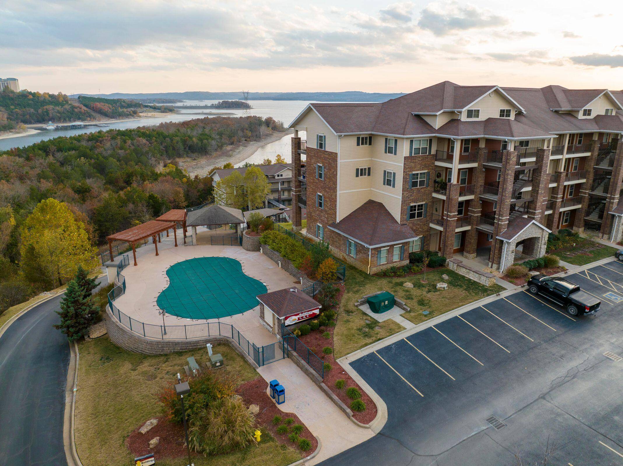 Branson, MO 65616,200 Majestic DR #411