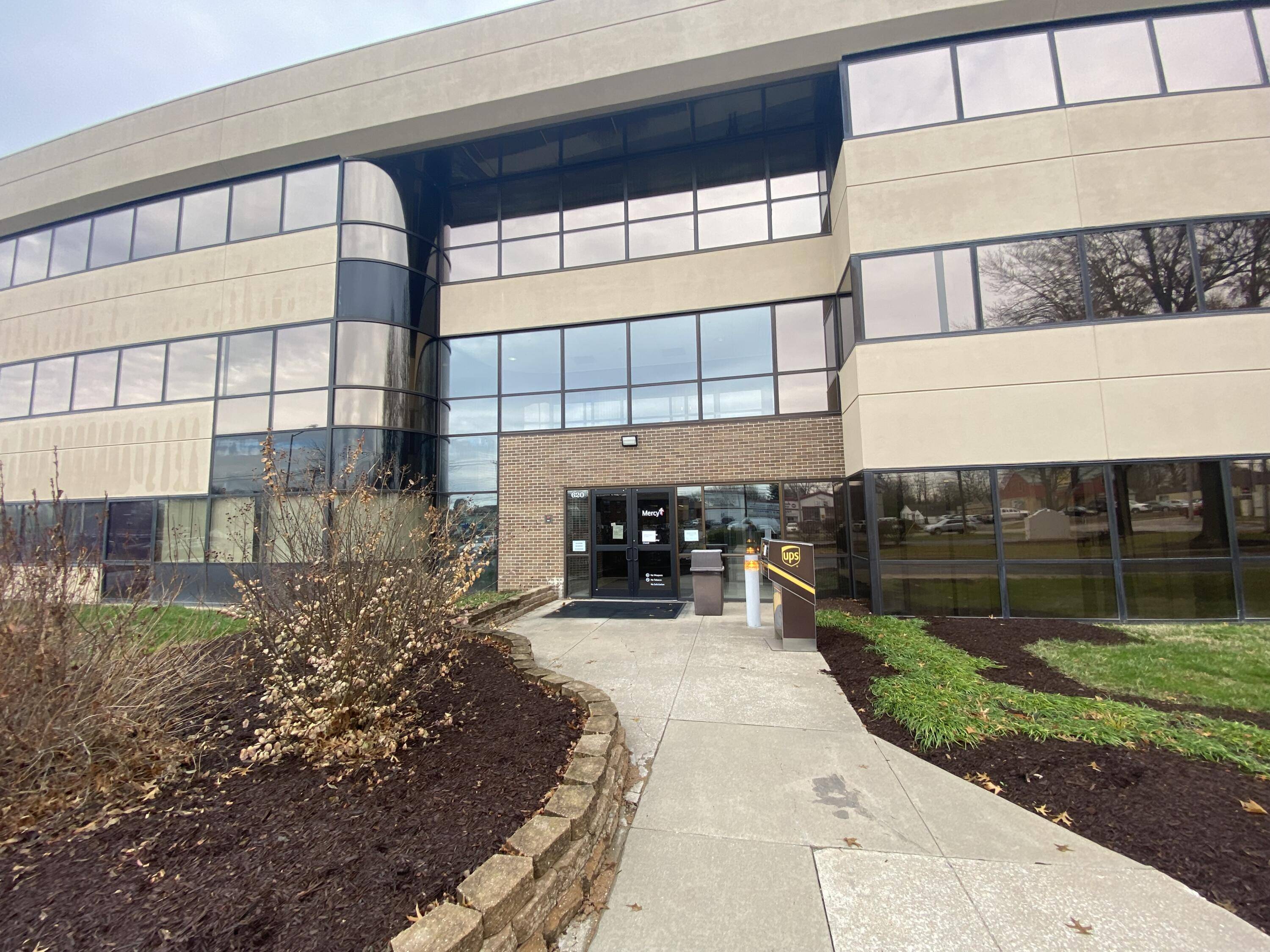 Springfield, MO 65802,620 S Glenstone AVE