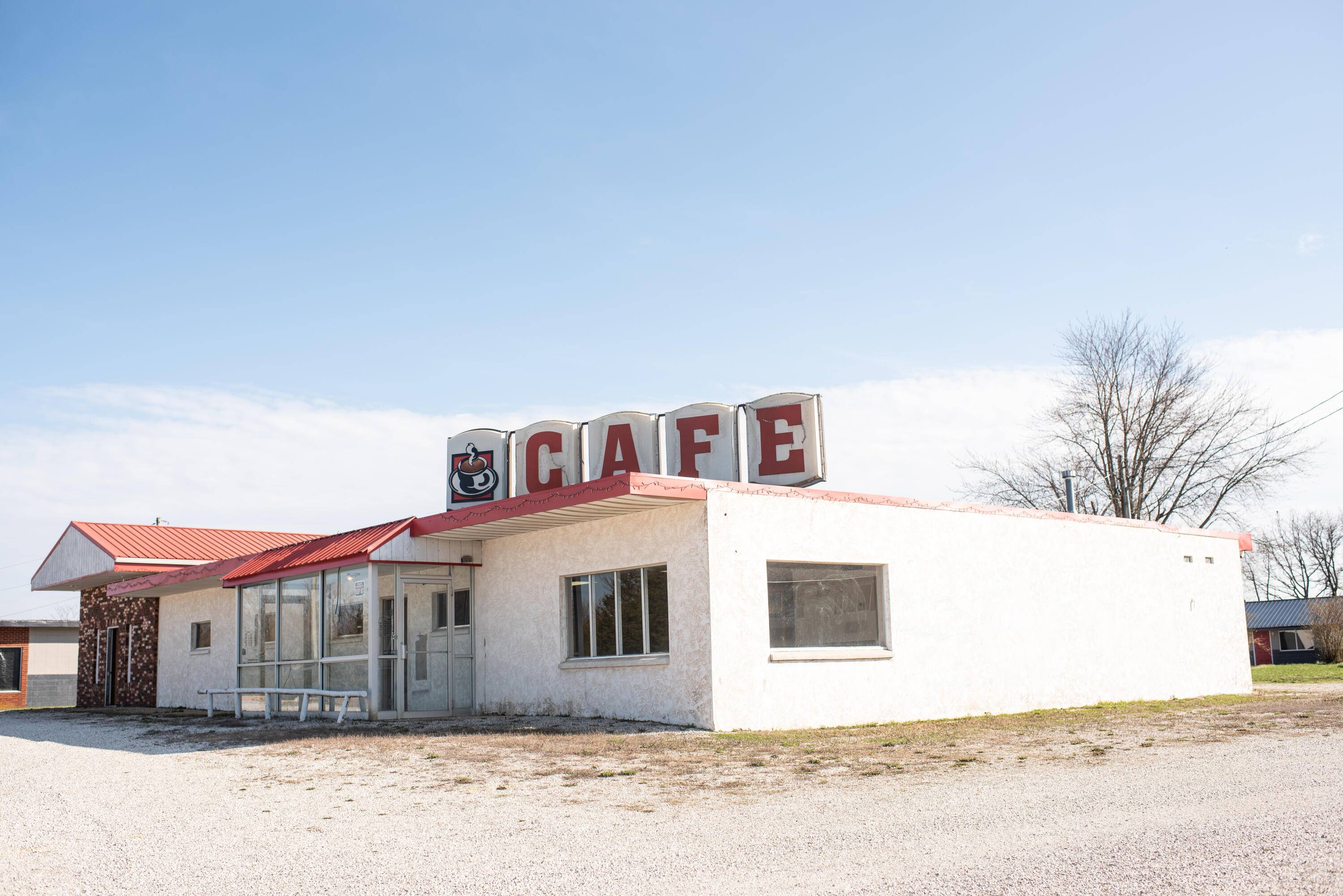 Seymour, MO 65746,1048 E Clinton AVE