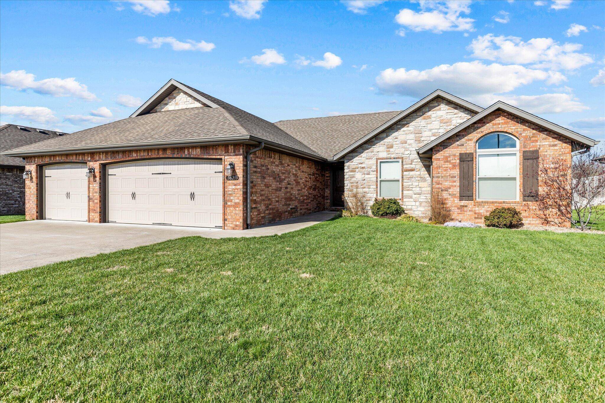 Battlefield, MO 65619,5629 S Cottonwood DR