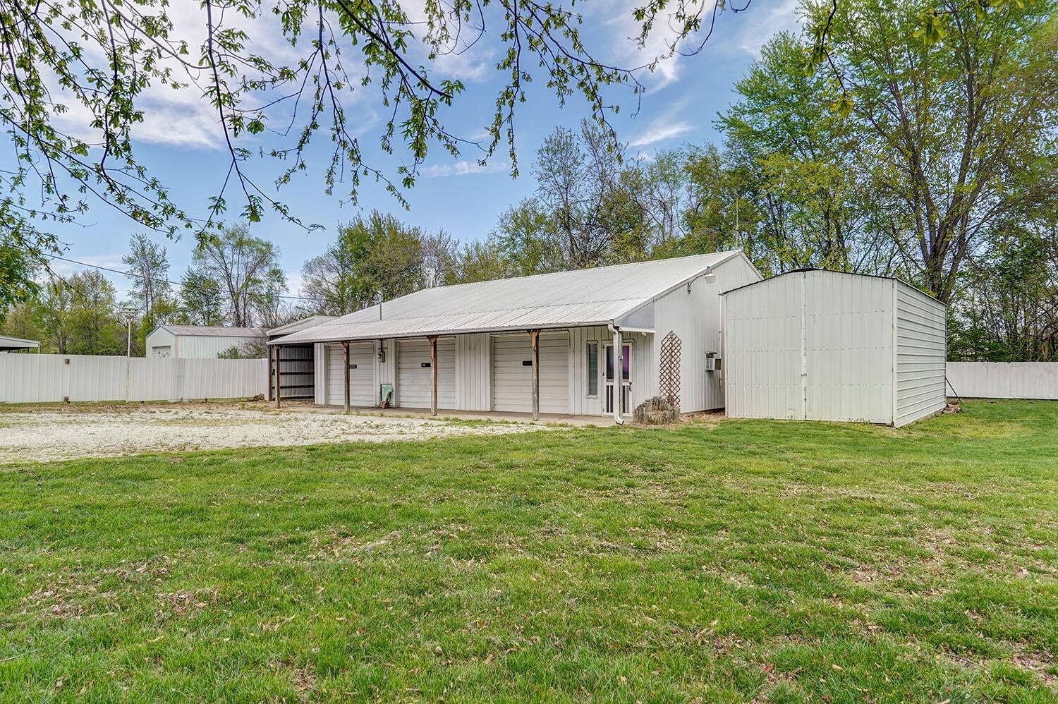 Ozark, MO 65721,6000 N 23rd ST