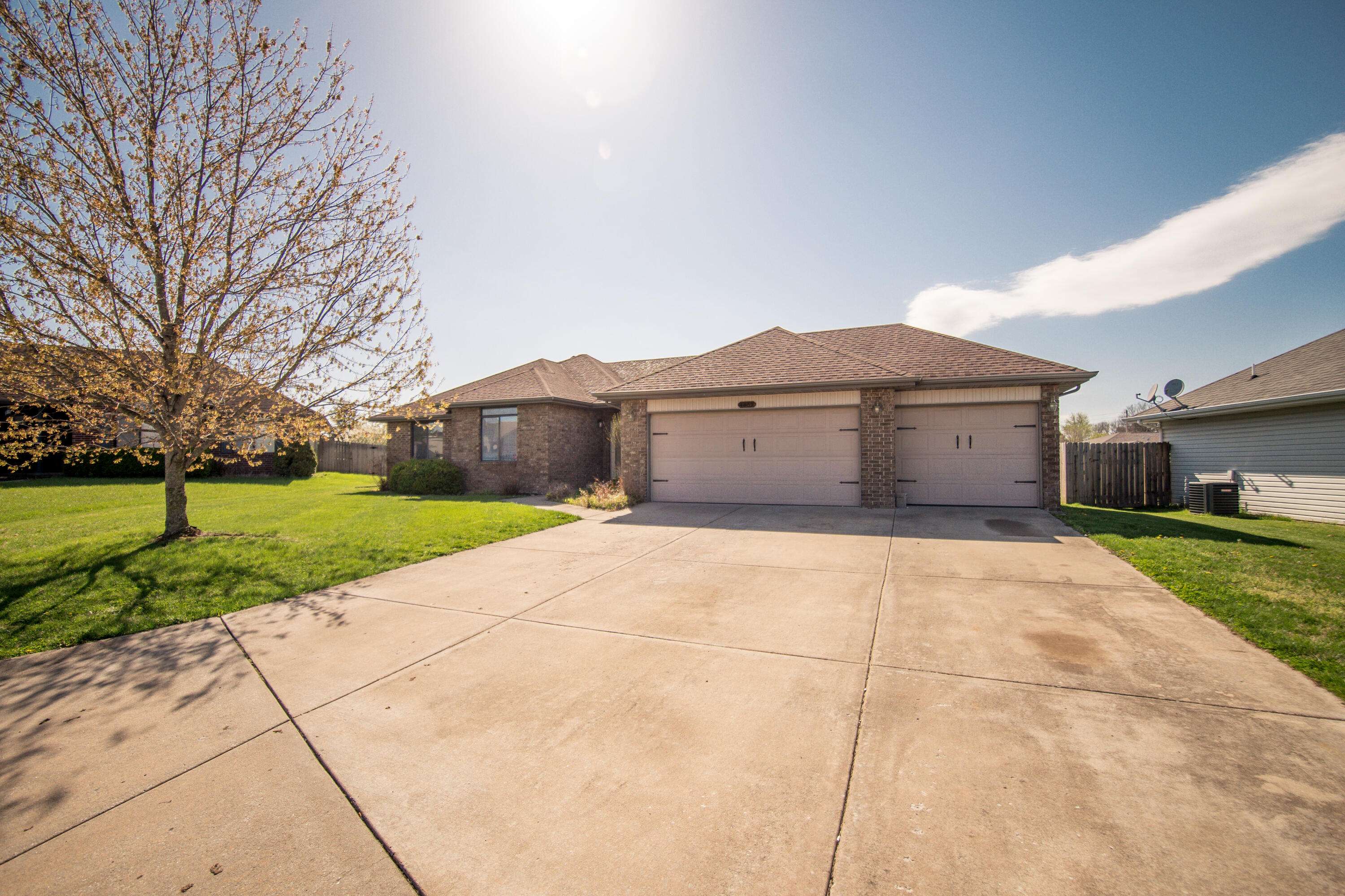 Battlefield, MO 65619,4857 Quail CT