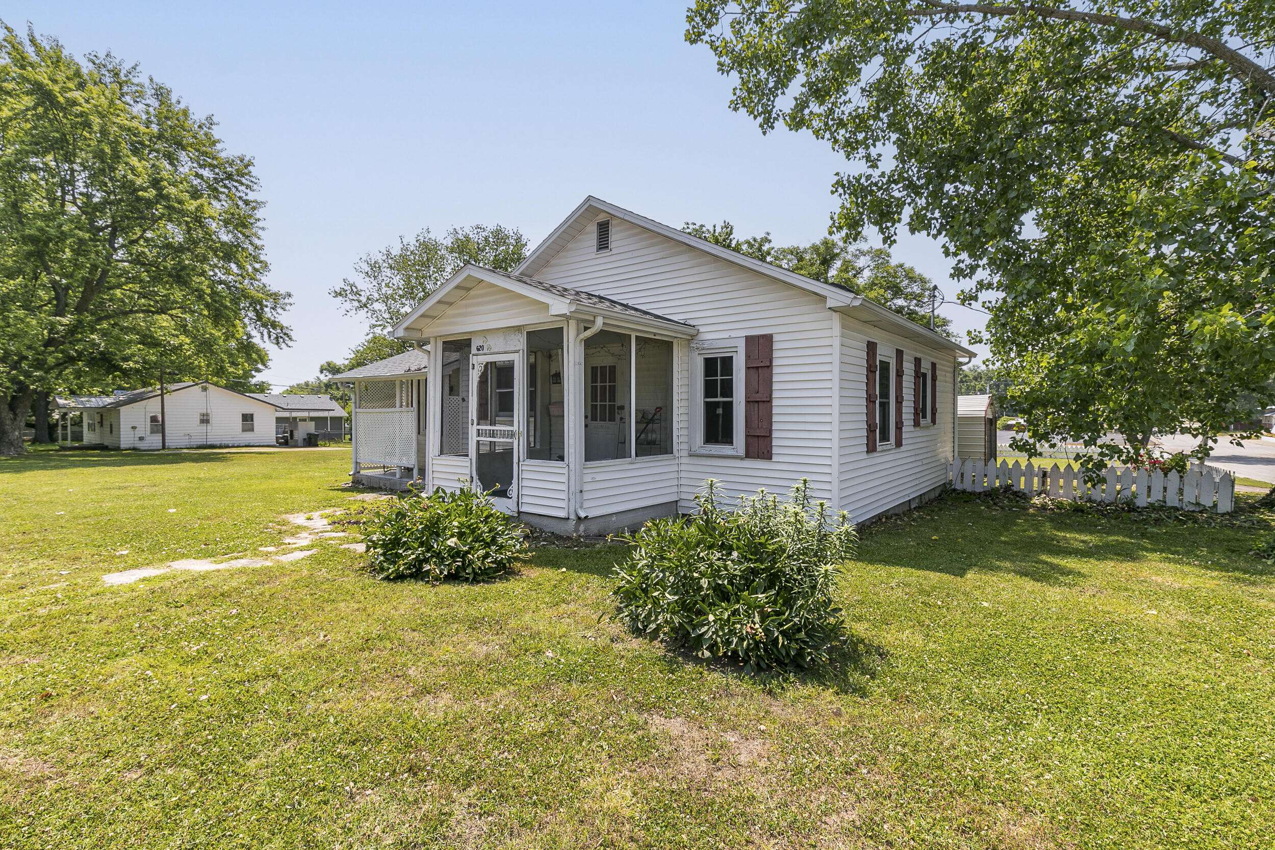 Bolivar, MO 65613,620 W Olive ST