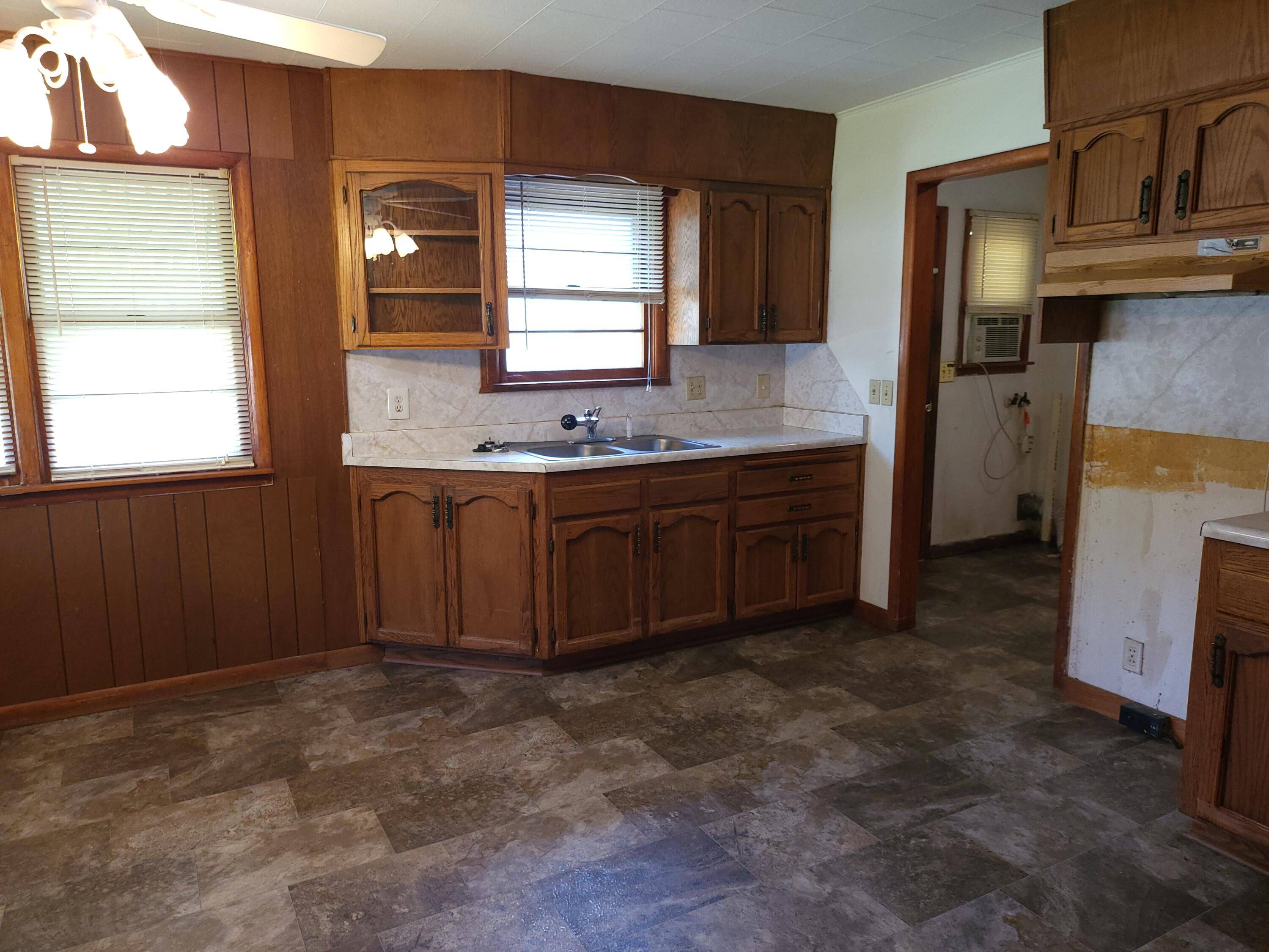 Purdy, MO 65734,509 4th ST