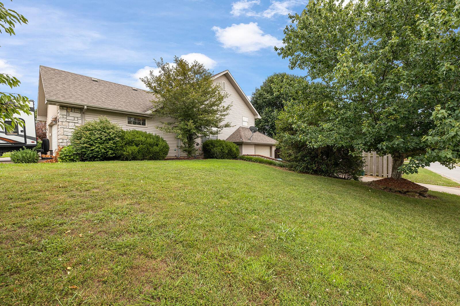 Ozark, MO 65721,1502 E Highview DR