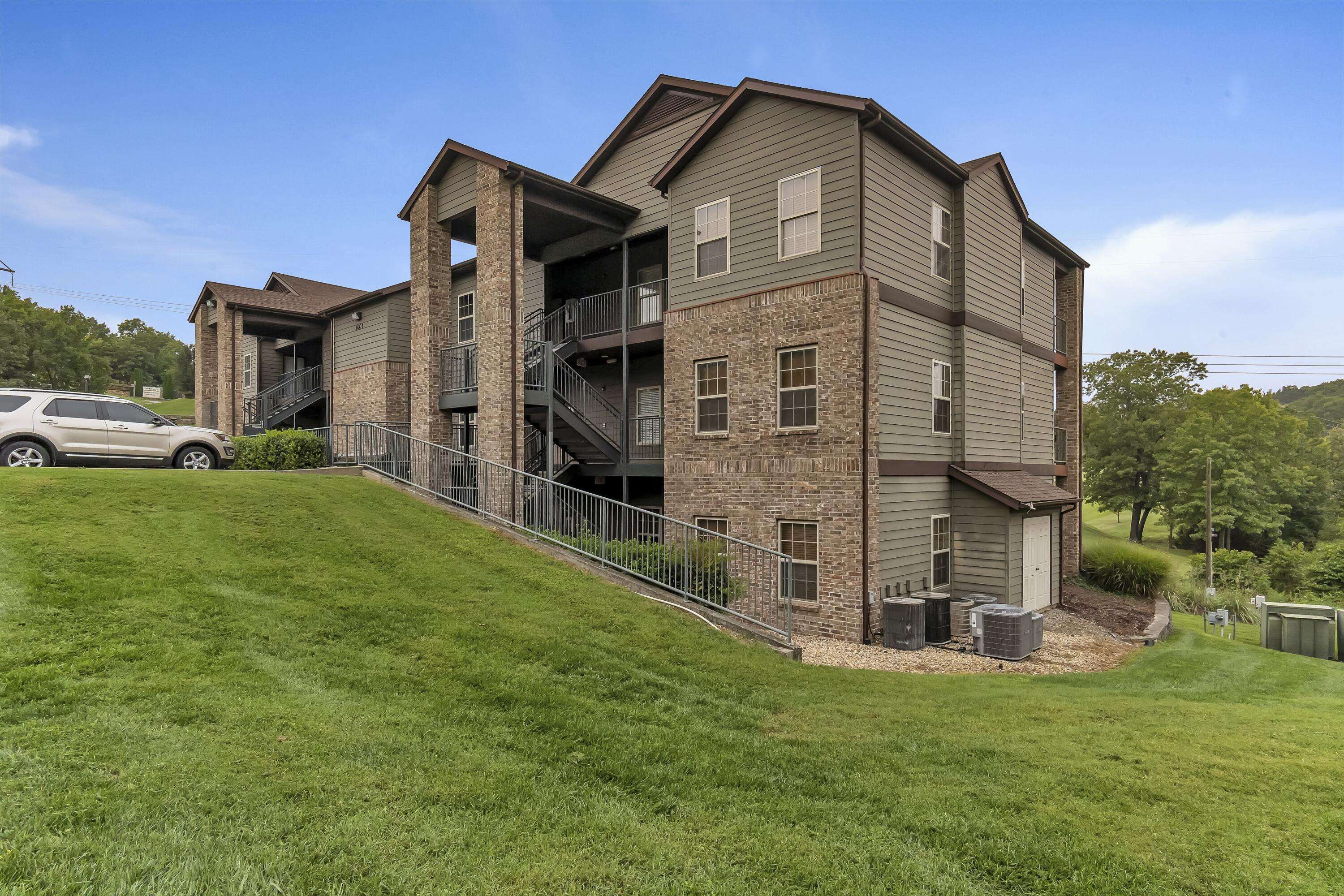 Branson West, MO 65737,1001 Golf DR #21