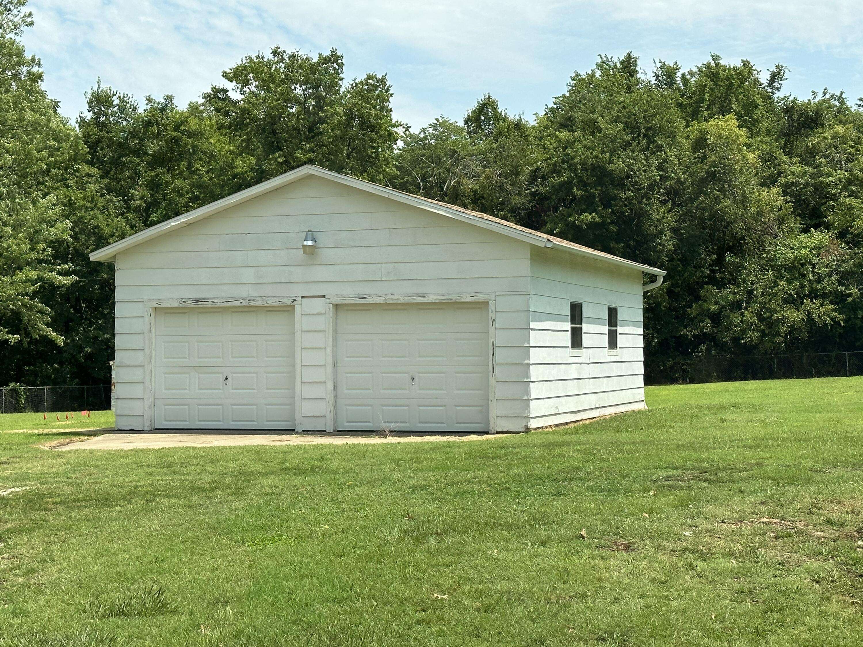 Granby, MO 64844,697 S Center ST