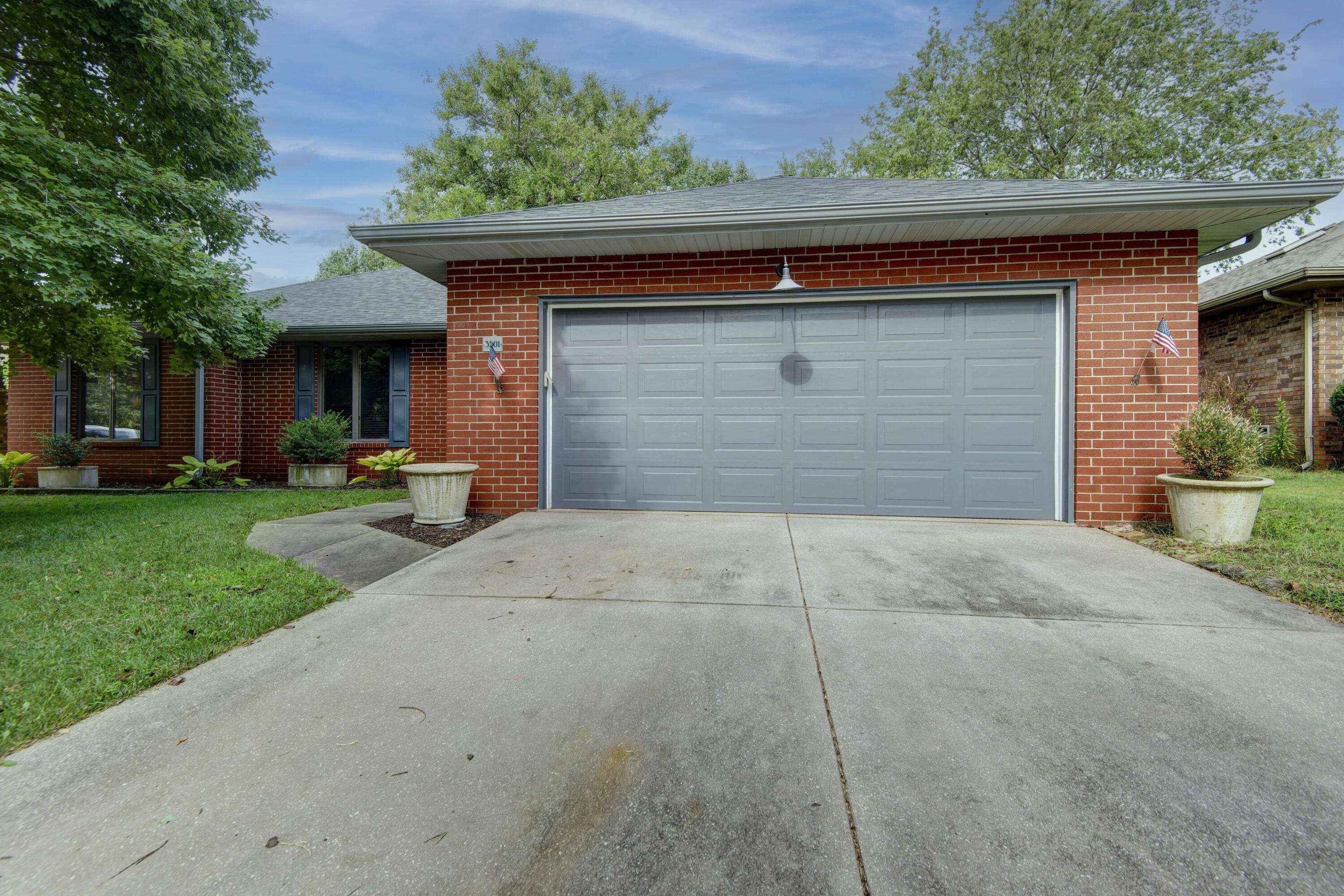 Springfield, MO 65804,3501 S Southvale CT