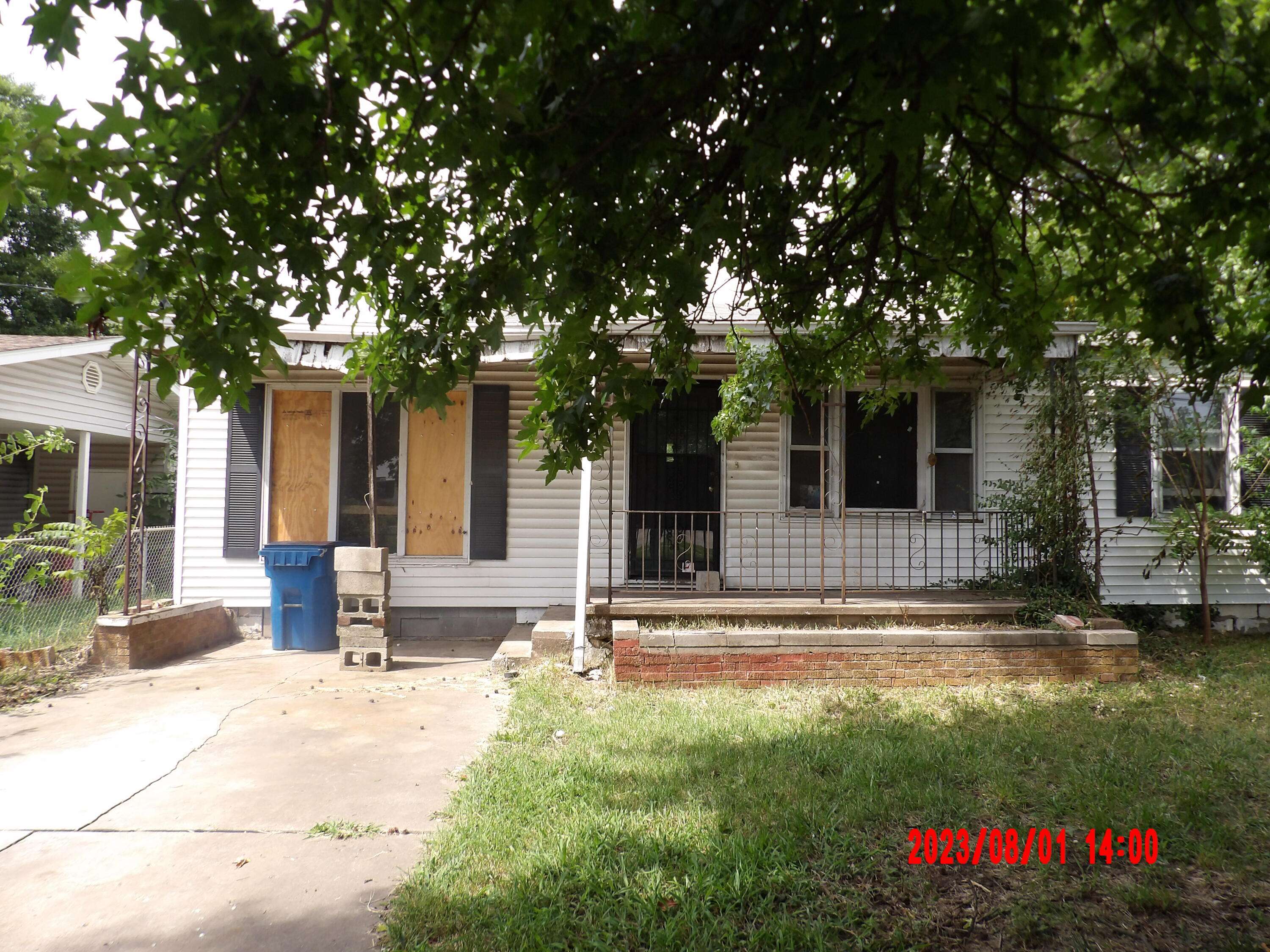 Springfield, MO 65803,2661 E Division ST