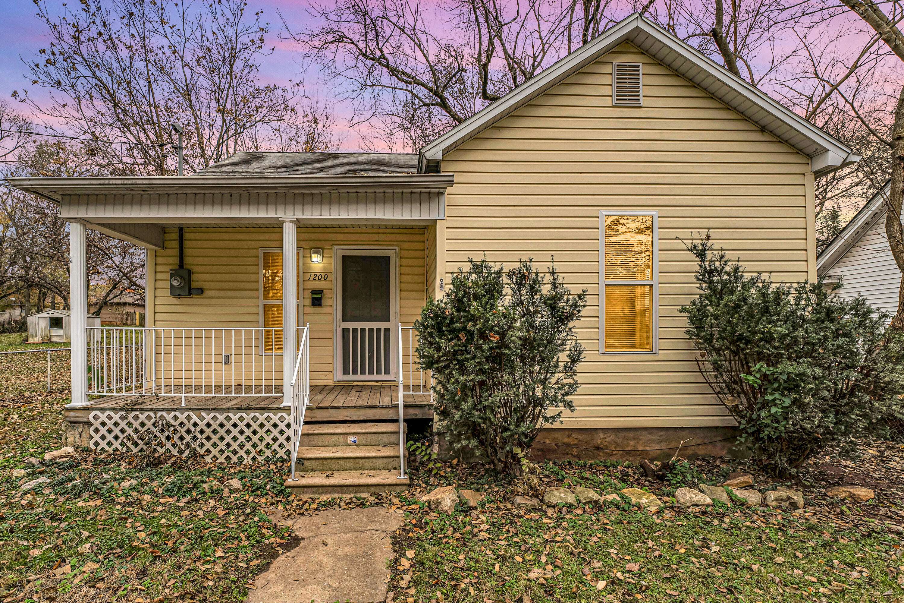 Springfield, MO 65806,1200 W Harrison ST