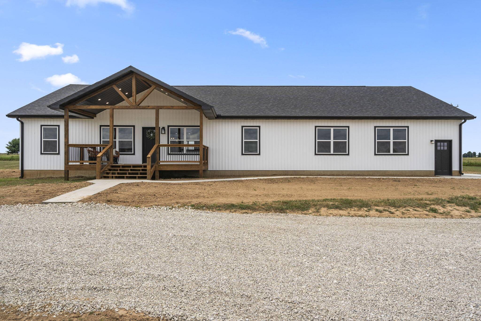 Seymour, MO 65746,1142 Trimble RD