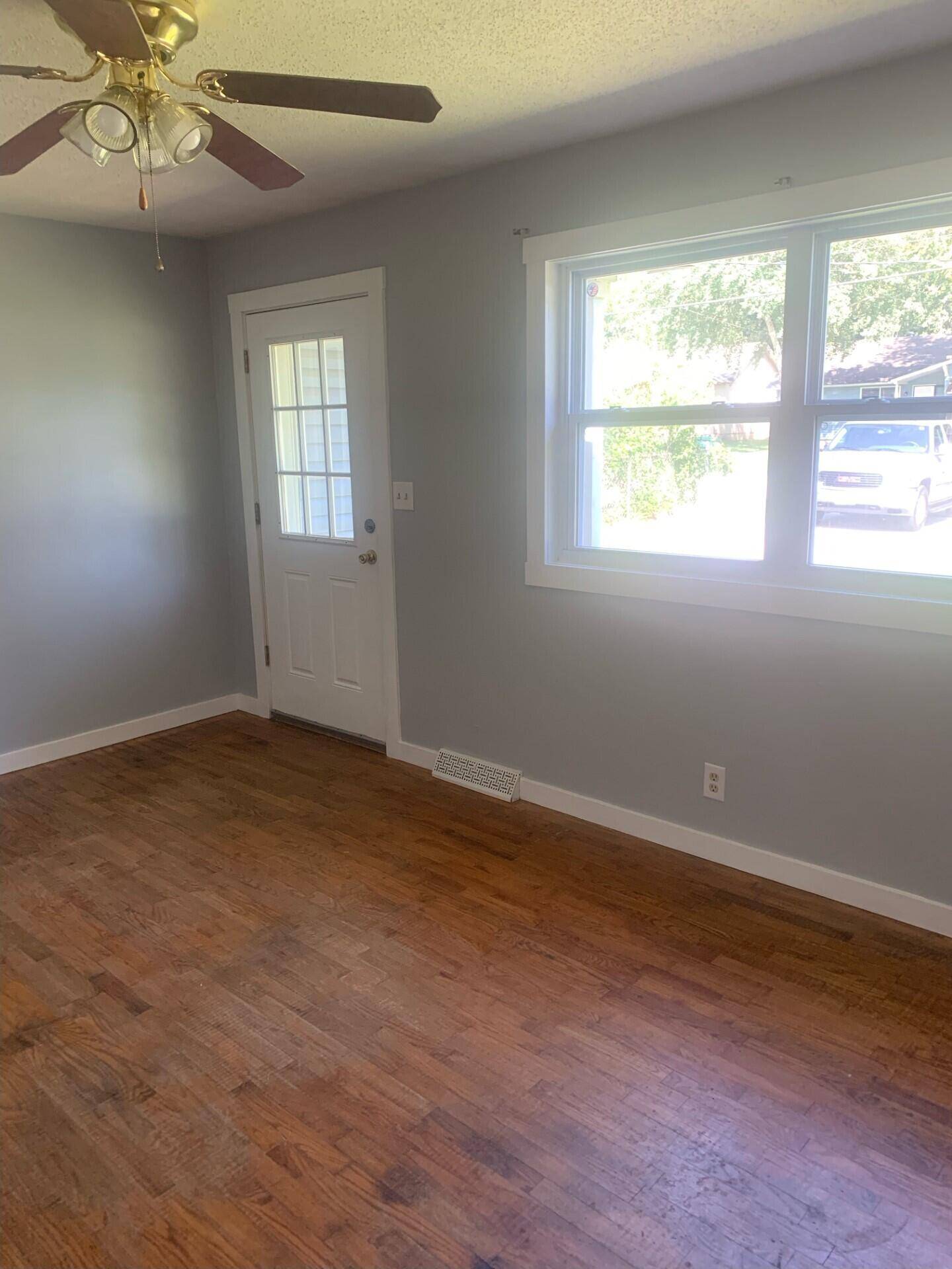 Springfield, MO 65802,703 S Peach Tree AVE