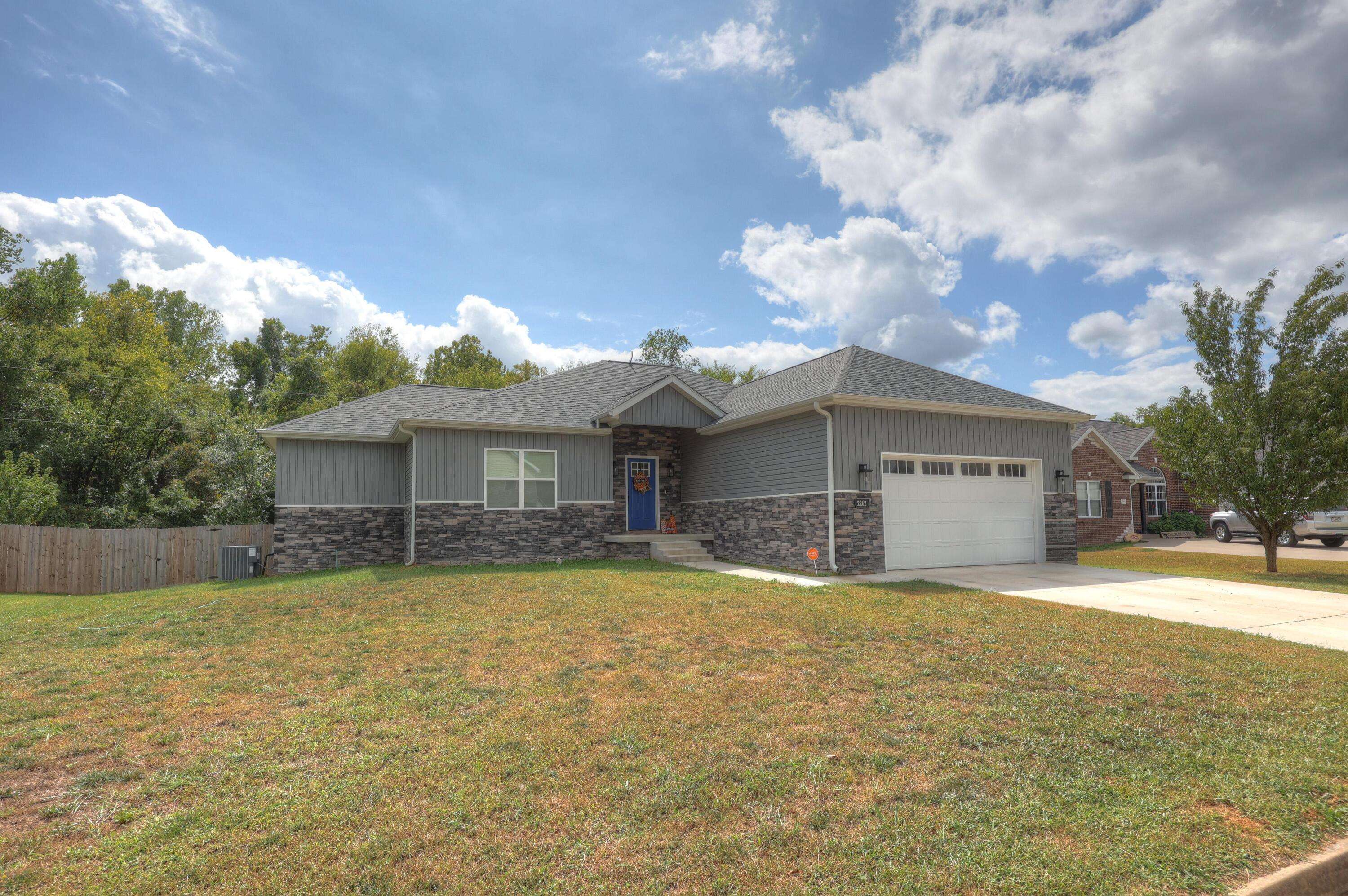 Webb City, MO 64870,2262 S Greystone SQ