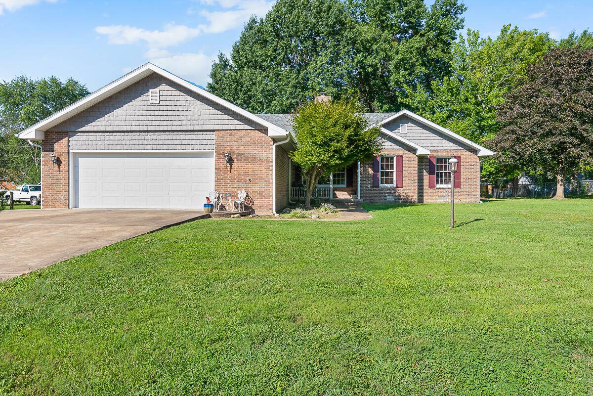 Bolivar, MO 65613,641 N Park PL