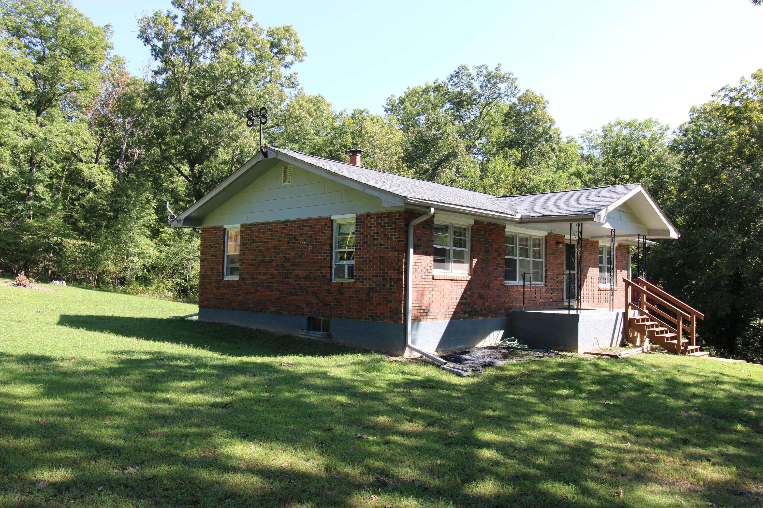 Houston, MO 65483,16433 Forrest Drive