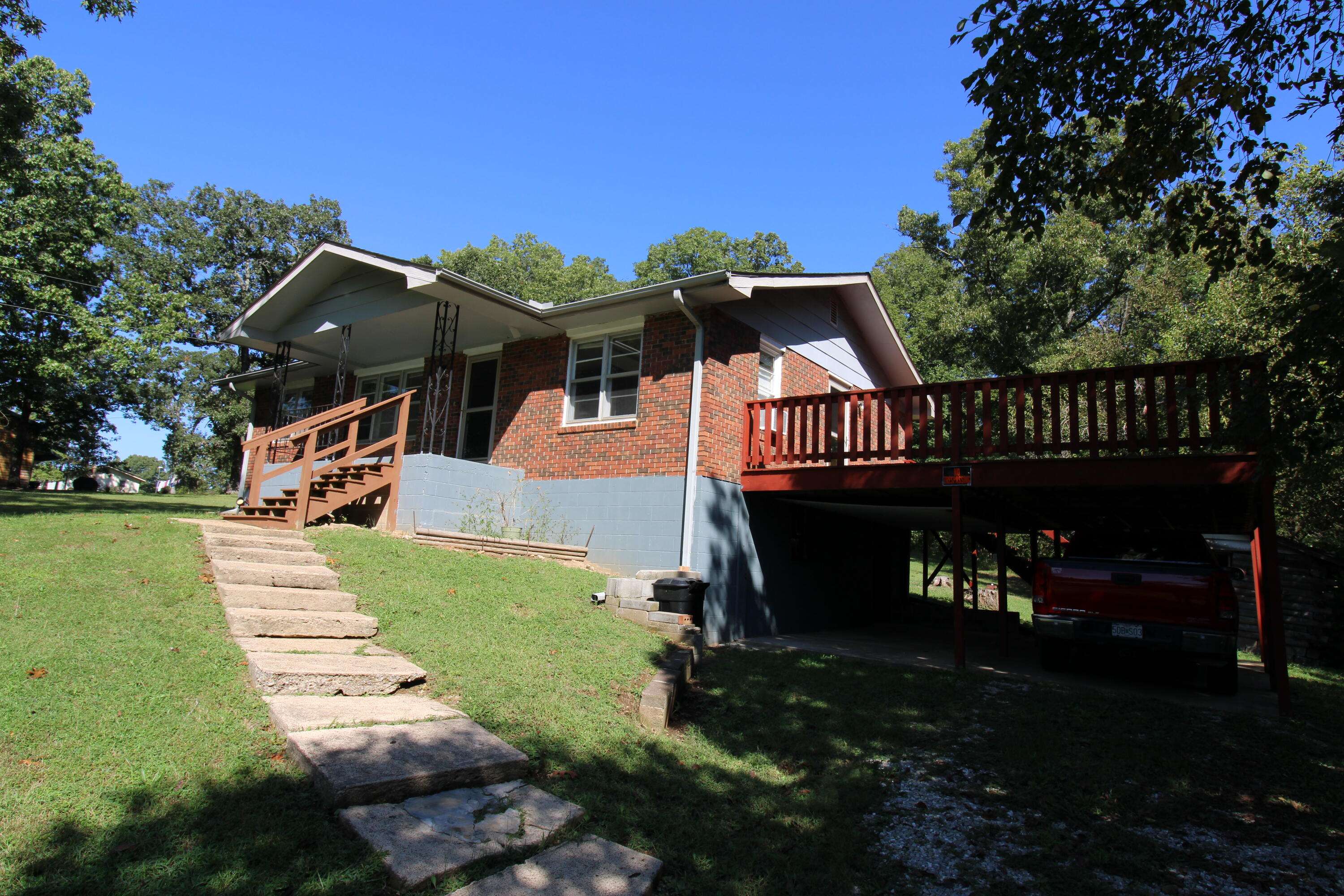 Houston, MO 65483,16433 Forrest Drive