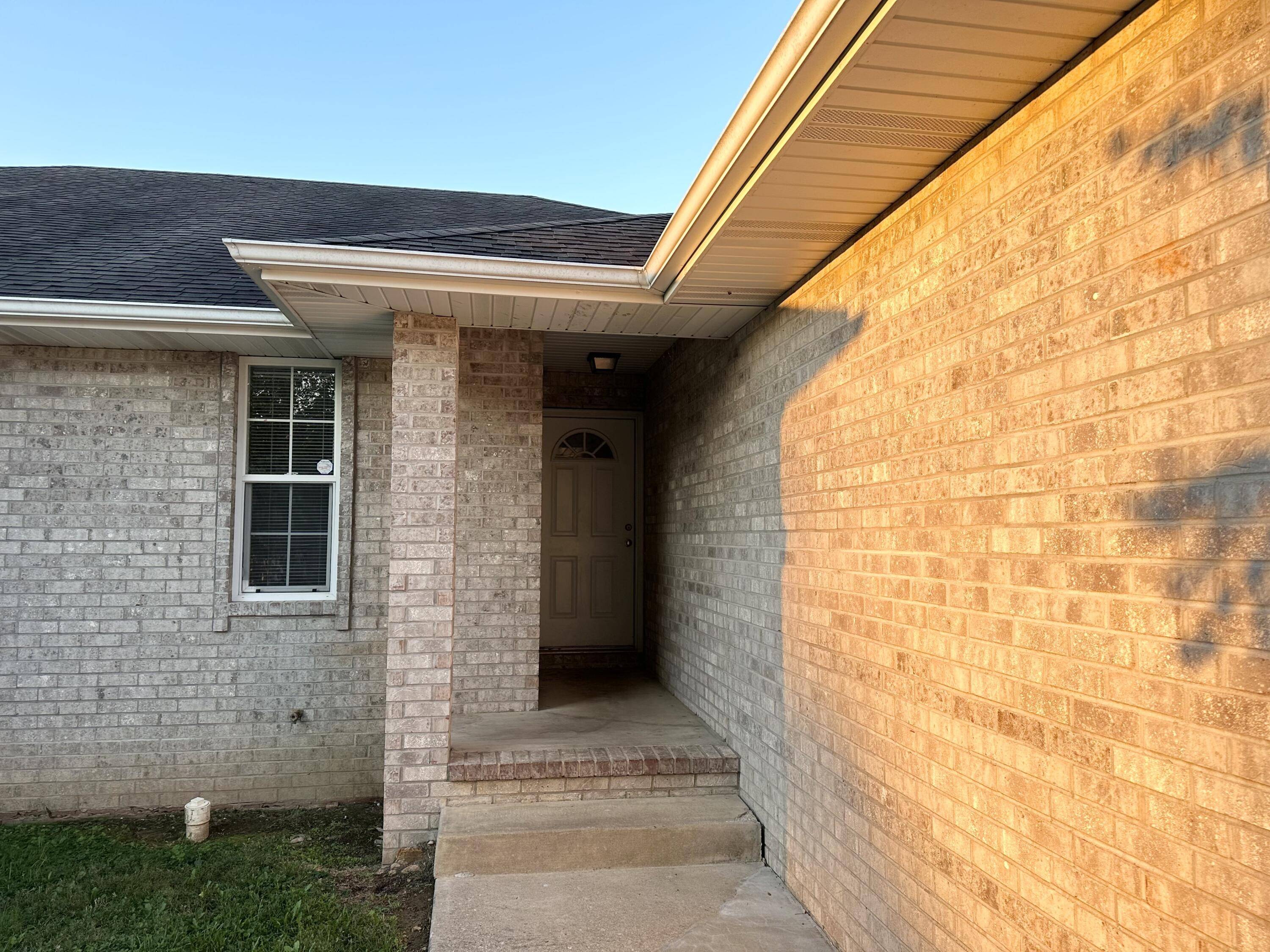 Rogersville, MO 65742,Address not disclosed