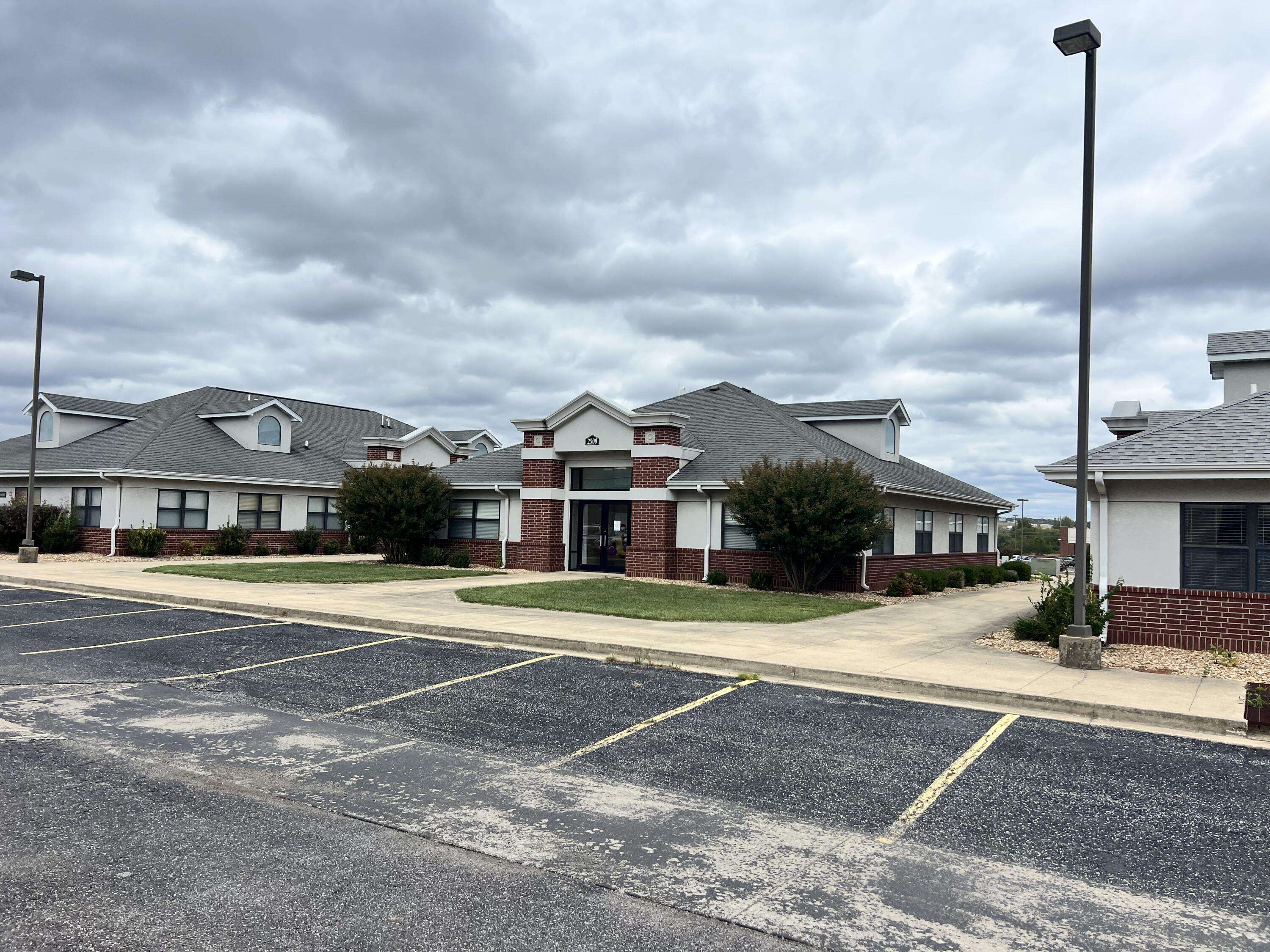West Plains, MO 65775,2500 Independence Square